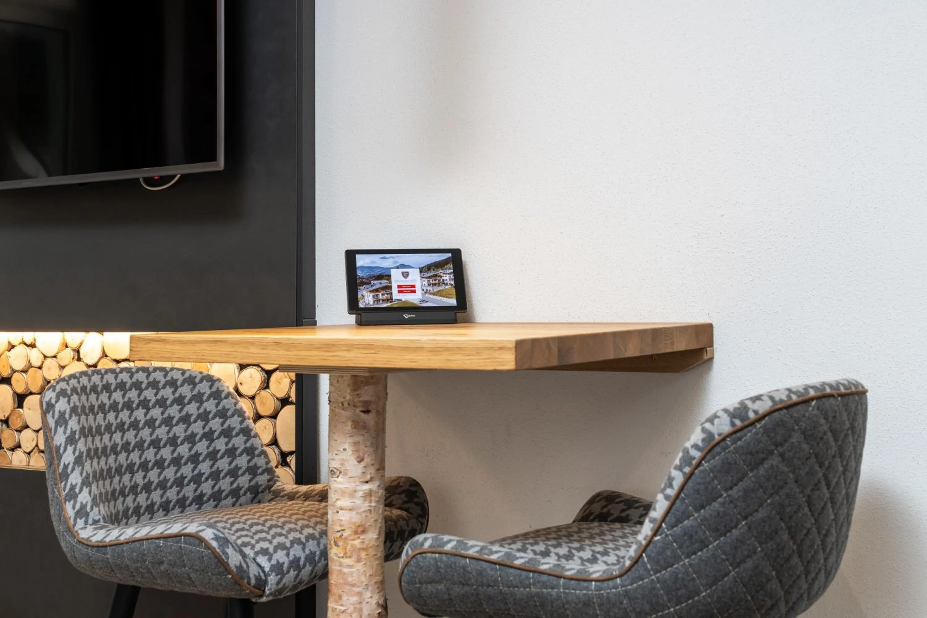 Photo of the whole room in AvenidA Panorama Suites