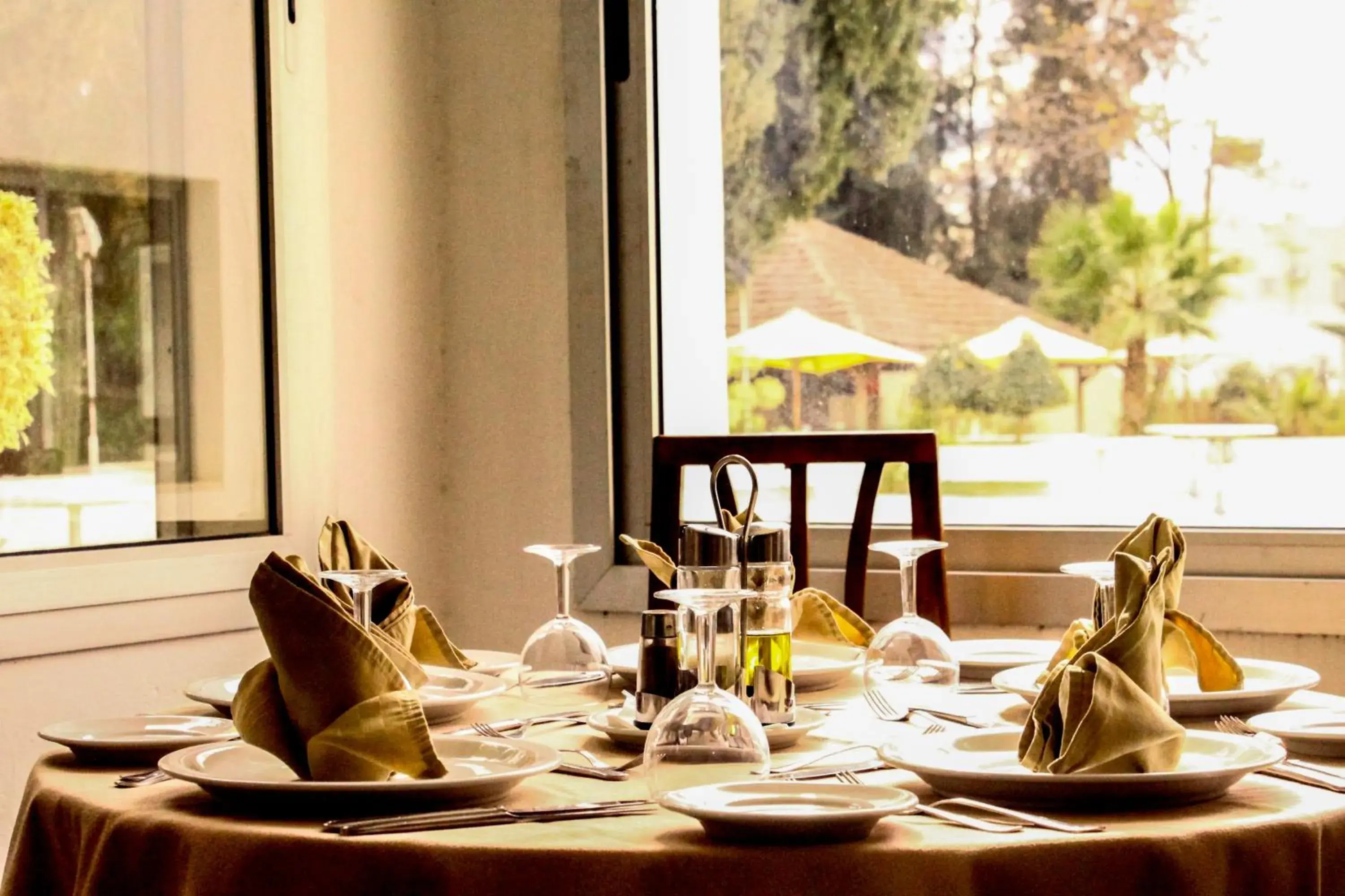 Restaurant/places to eat in Hotel Continental Restaurant/places to eat in Hotel Continental