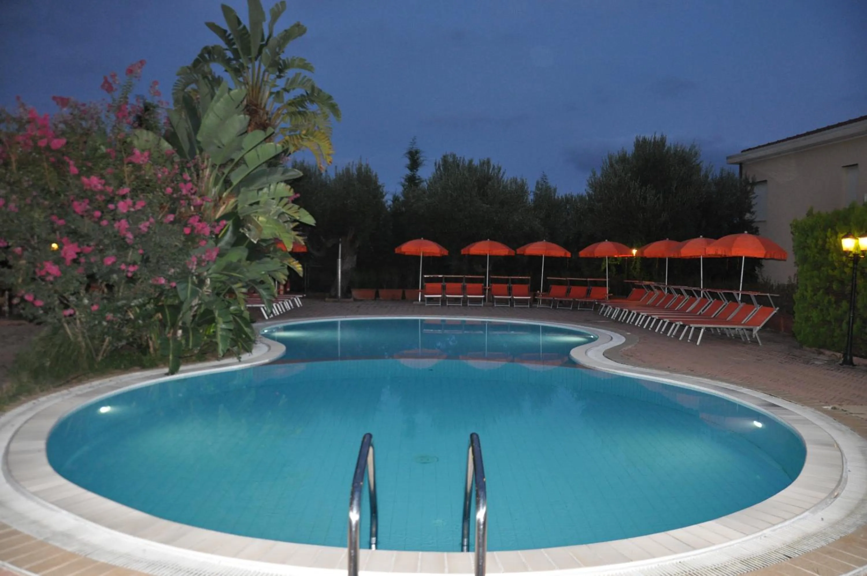 Swimming pool in Residence Baia Infreschi