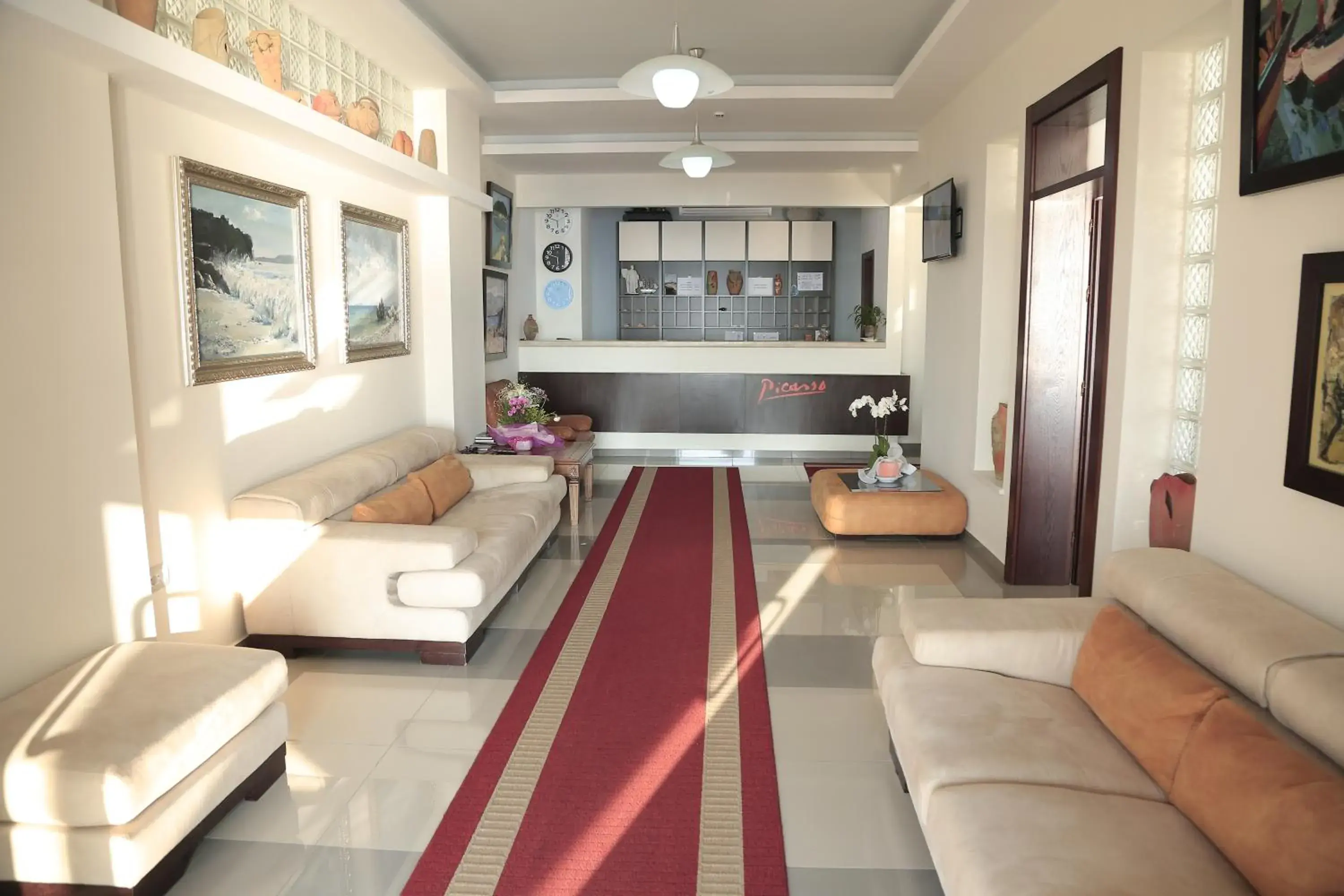 Lobby or reception in Hotel Picasso Lobby or reception in Hotel Picasso