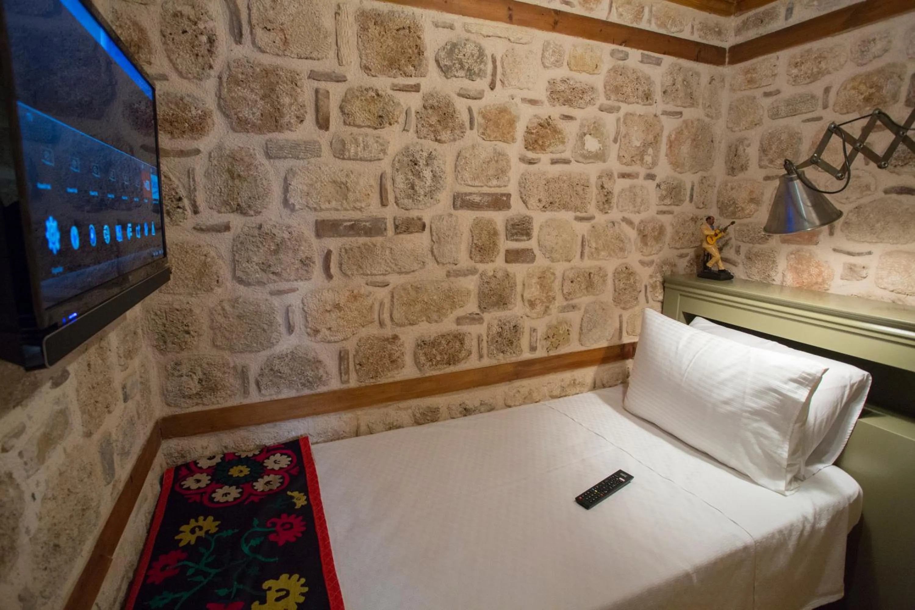 Bed in Char Me Hotel