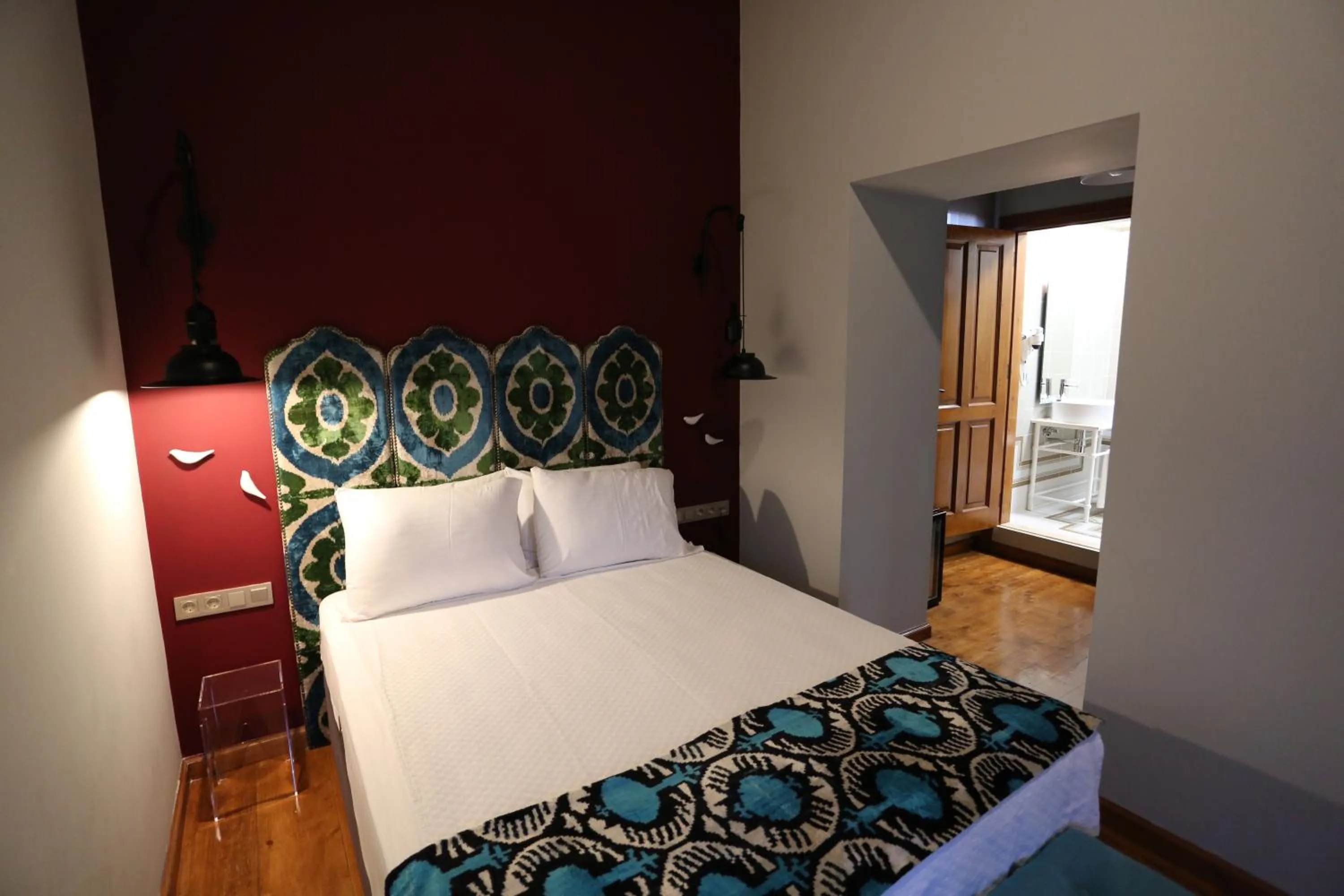 Photo of the whole room in Char Me Hotel