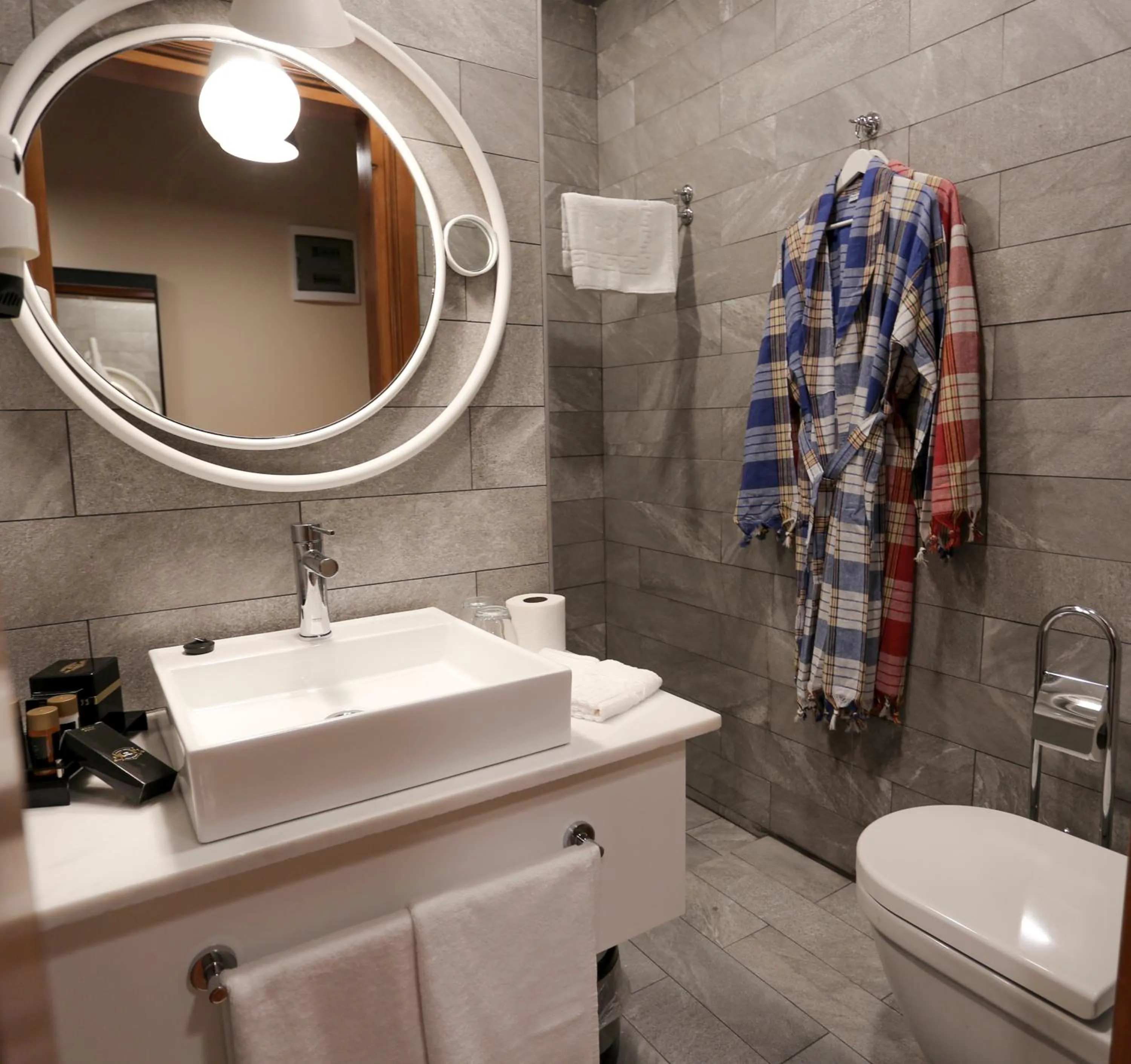 Bathroom in Char Me Hotel