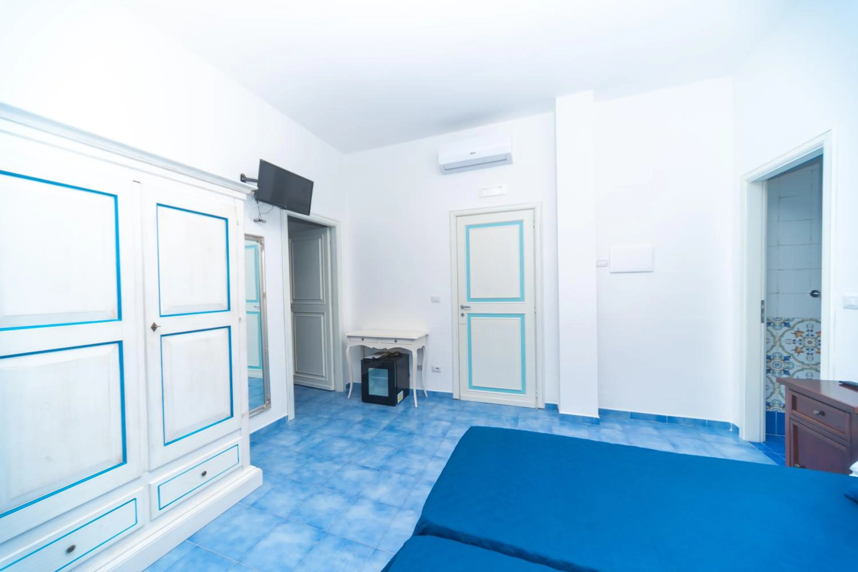 Bed in Hotel America