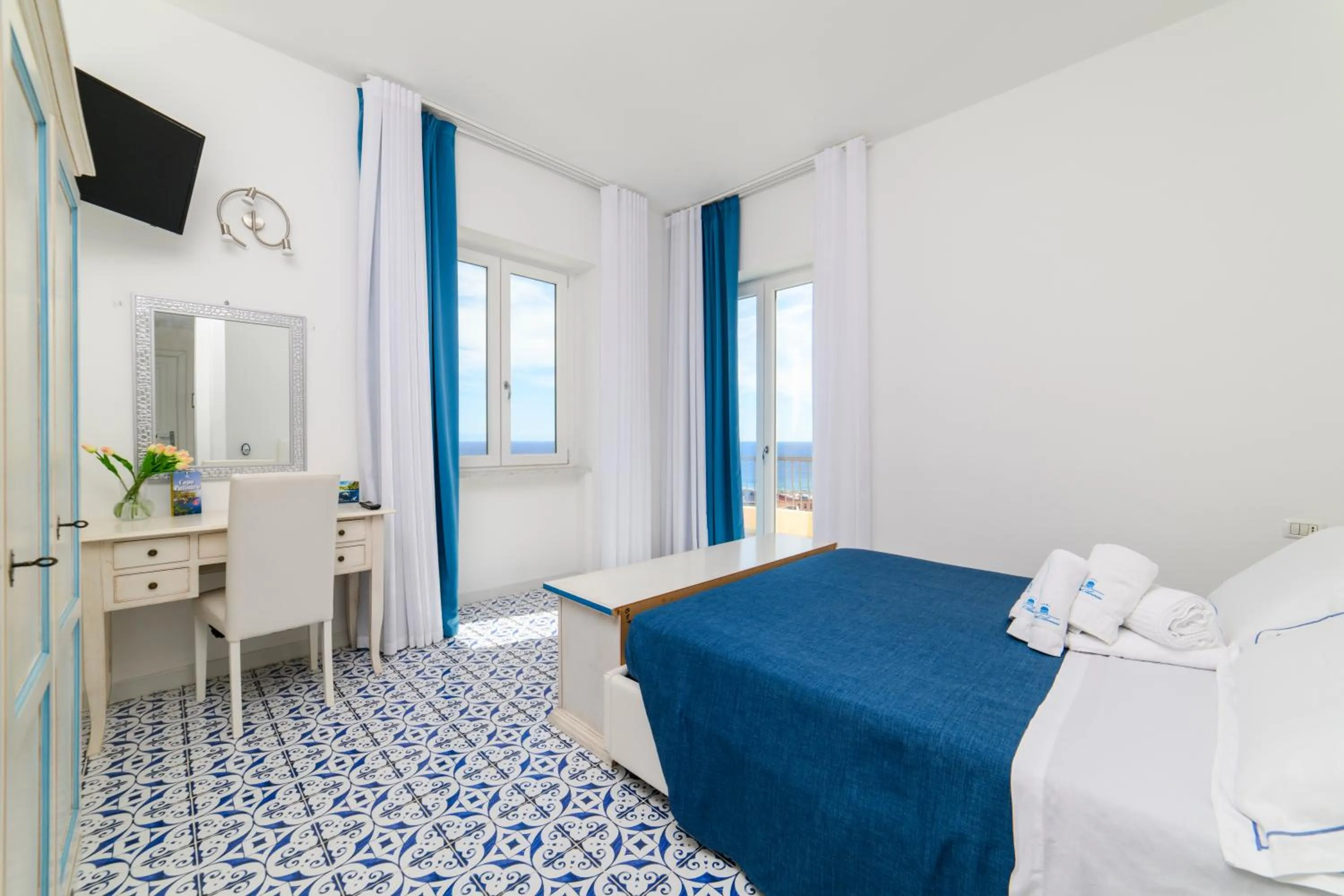 Bed in Hotel America