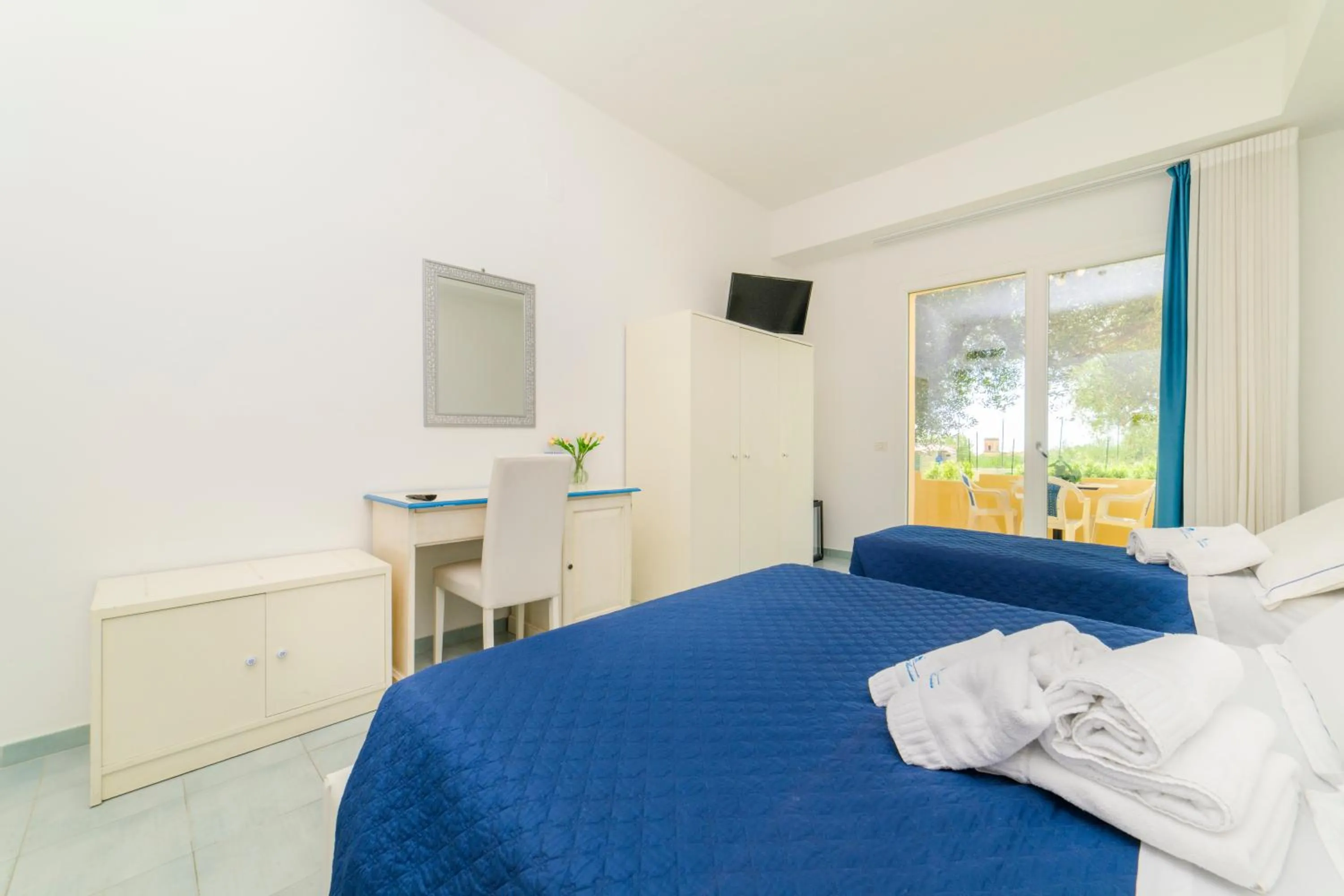 Bed in Hotel America