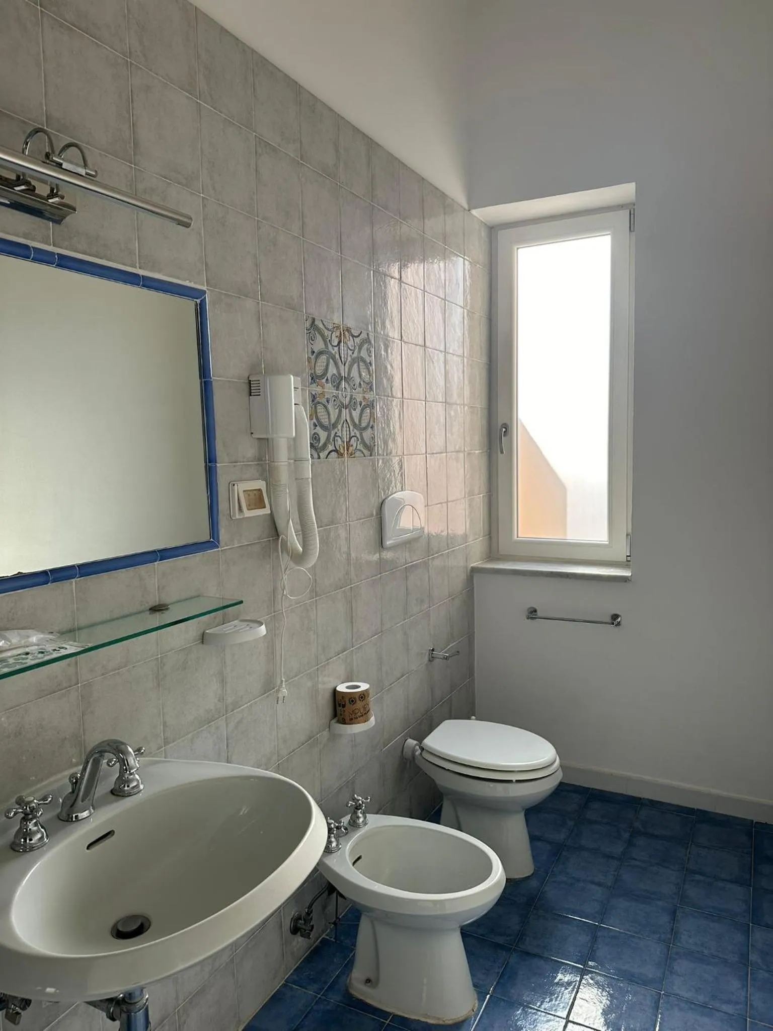 Toilet in Hotel America