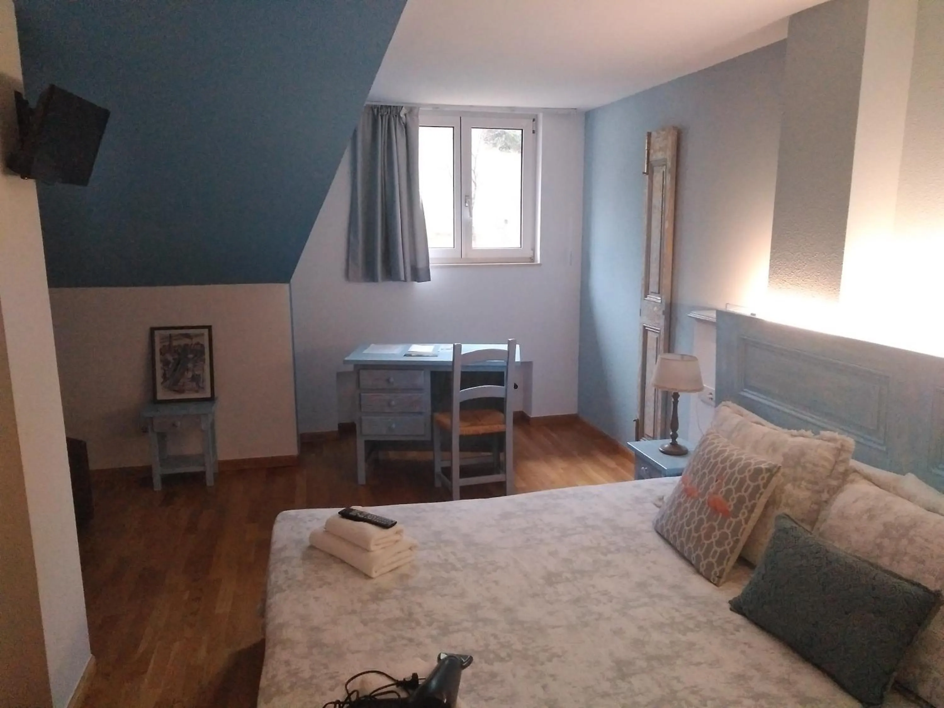 Living room, Bed in Balneario Casa Pallotti