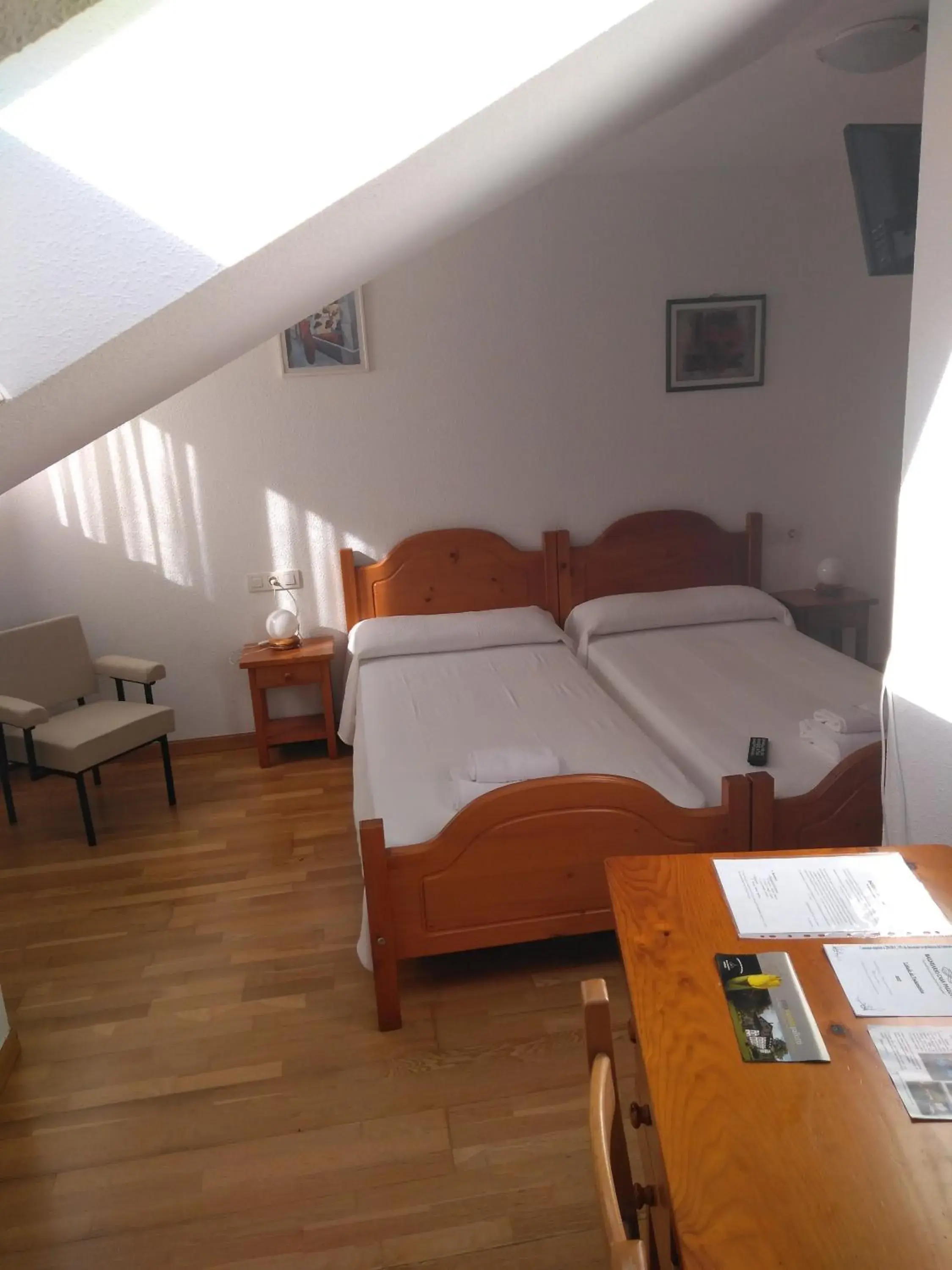 Twin Room - Disability Access in Balneario Casa Pallotti Twin Room - Disability Access in Balneario Casa Pallotti