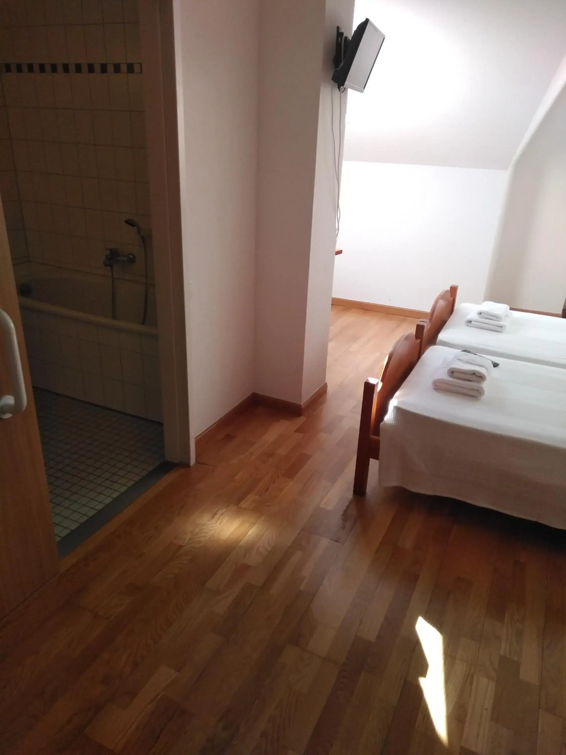 Twin Room - Disability Access in Balneario Casa Pallotti Twin Room - Disability Access in Balneario Casa Pallotti