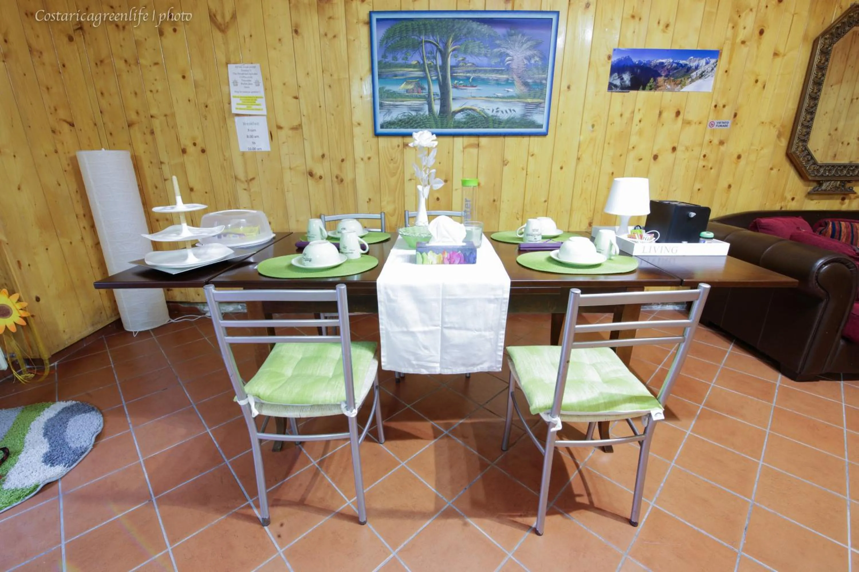 Communal lounge/ TV room in Central Greenlife