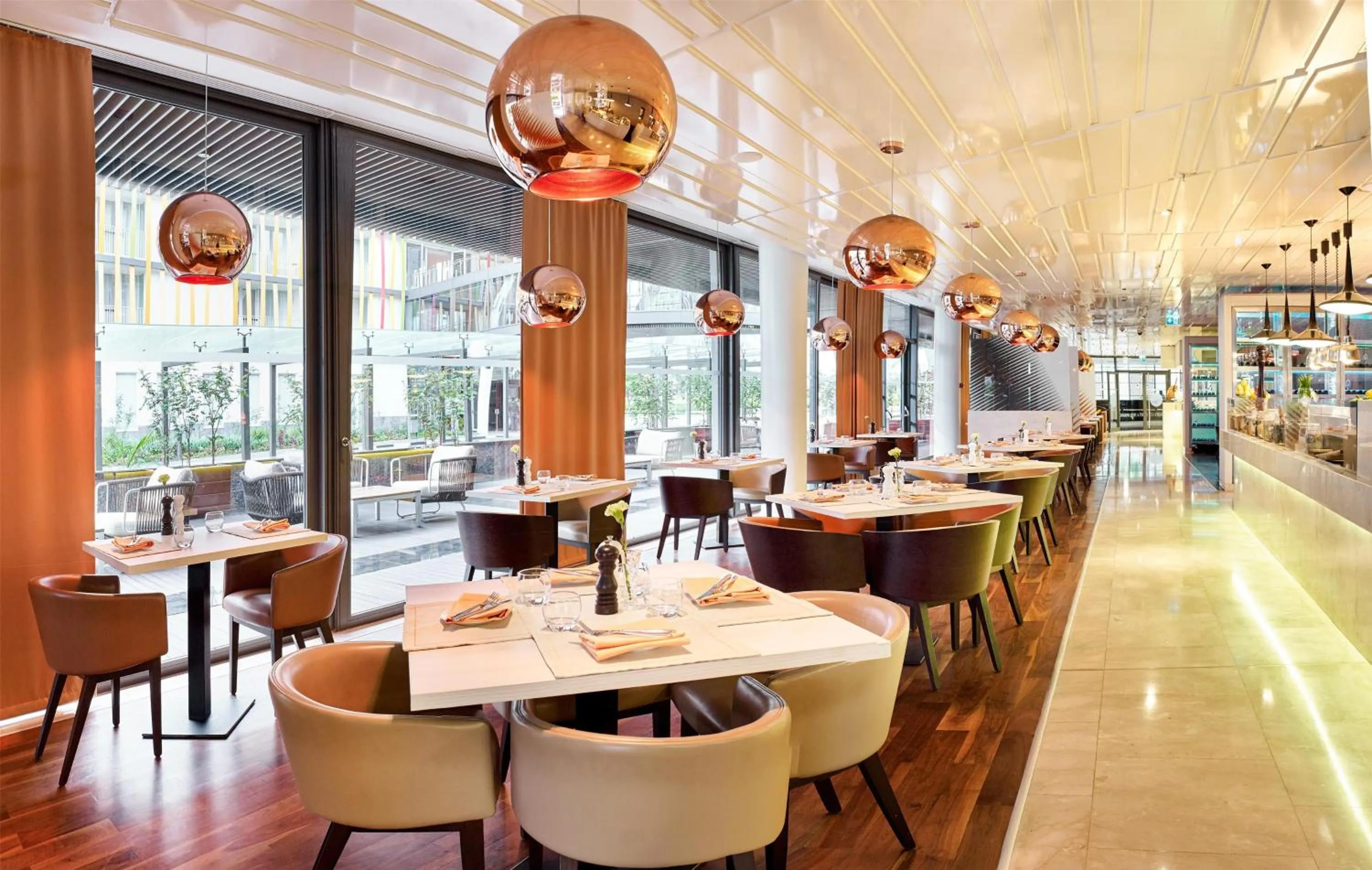 Restaurant/places to eat in Radisson Blu Hotel & Convention Centre Kigali