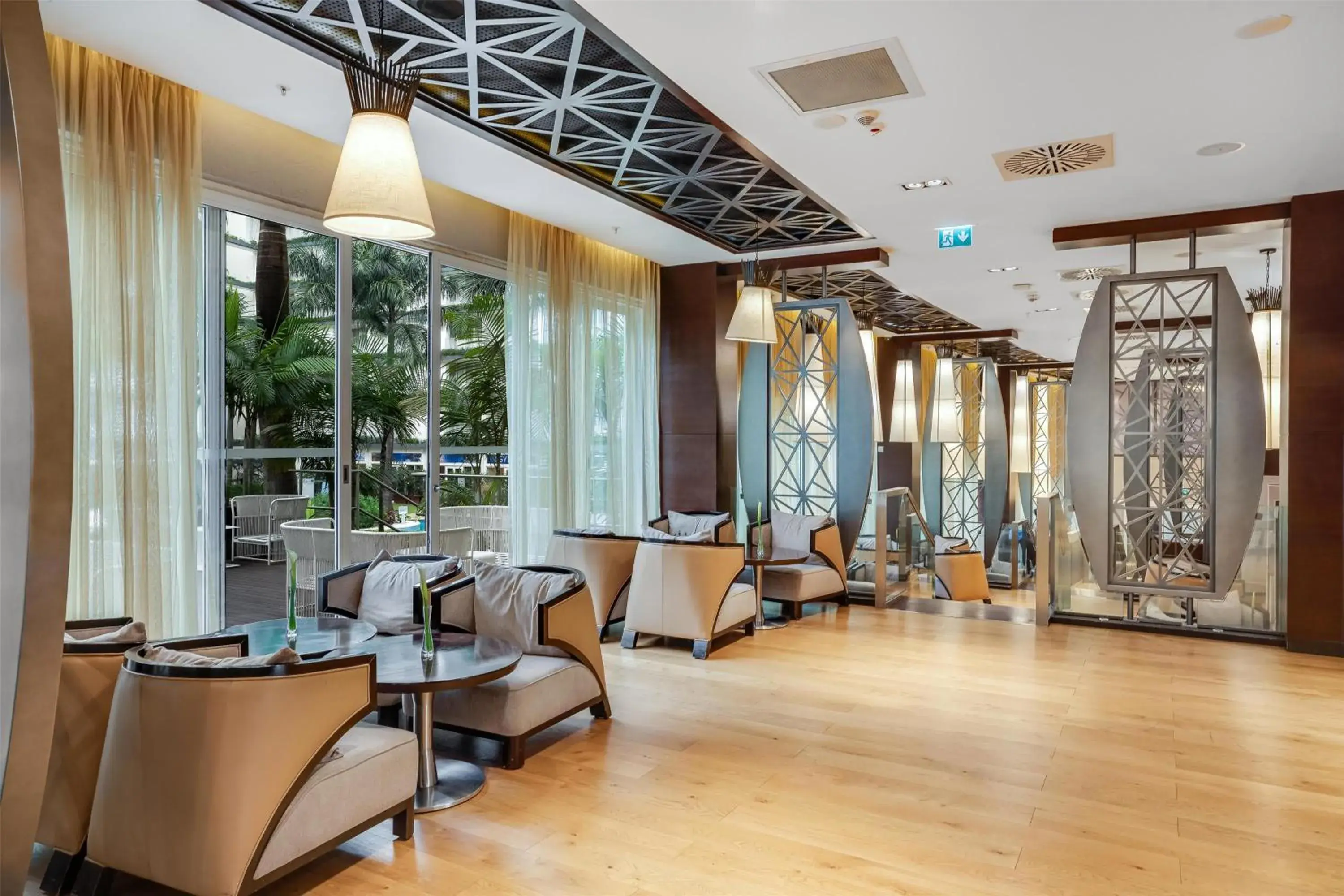 Lounge or bar in Radisson Blu Hotel & Convention Centre Kigali Lounge or bar in Radisson Blu Hotel & Convention Centre Kigali