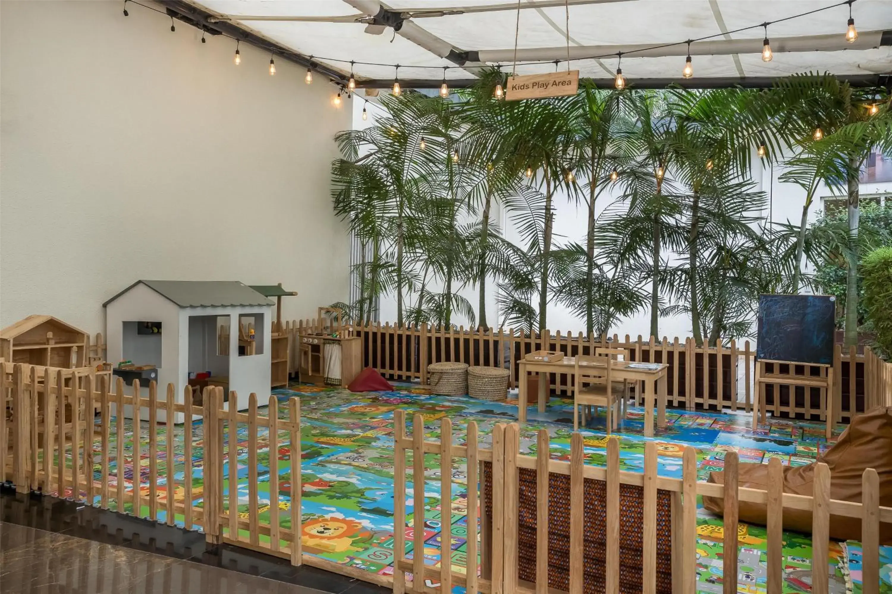 Property building in Radisson Blu Hotel & Convention Centre Kigali Property building in Radisson Blu Hotel & Convention Centre Kigali