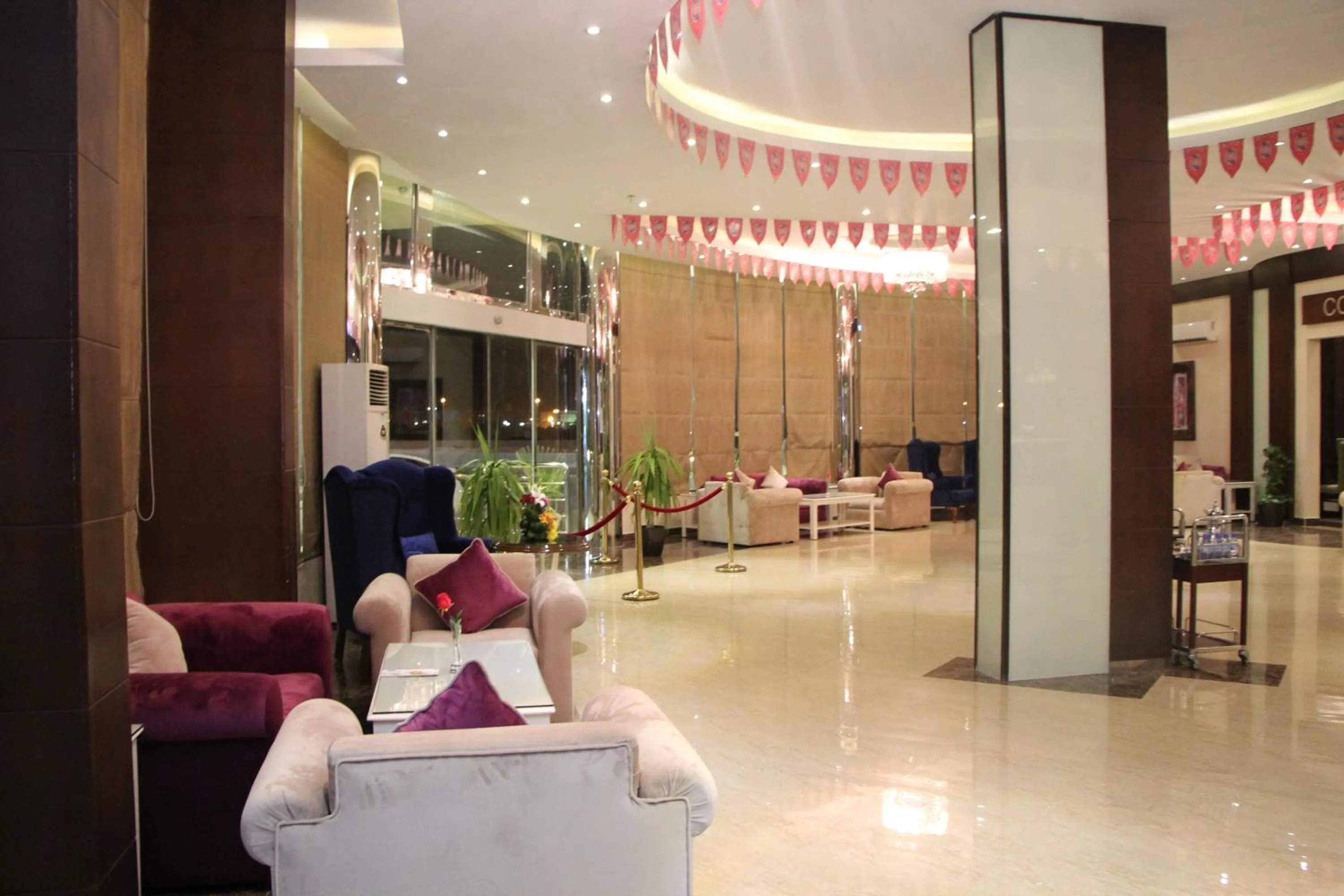 Lobby or reception in Al Muhaidb Residence Al Dowally