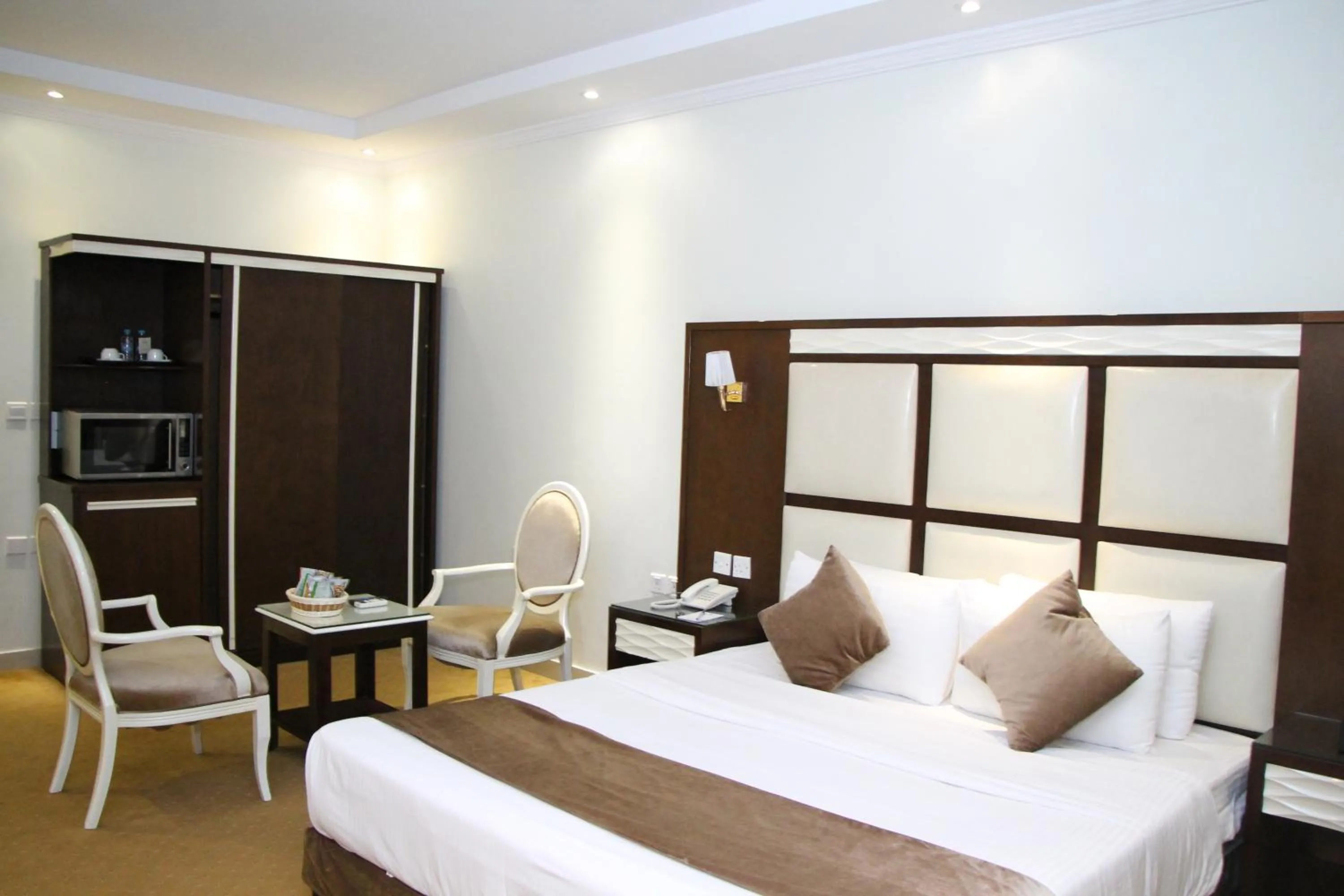 Bed in Al Muhaidb Residence Al Dowally