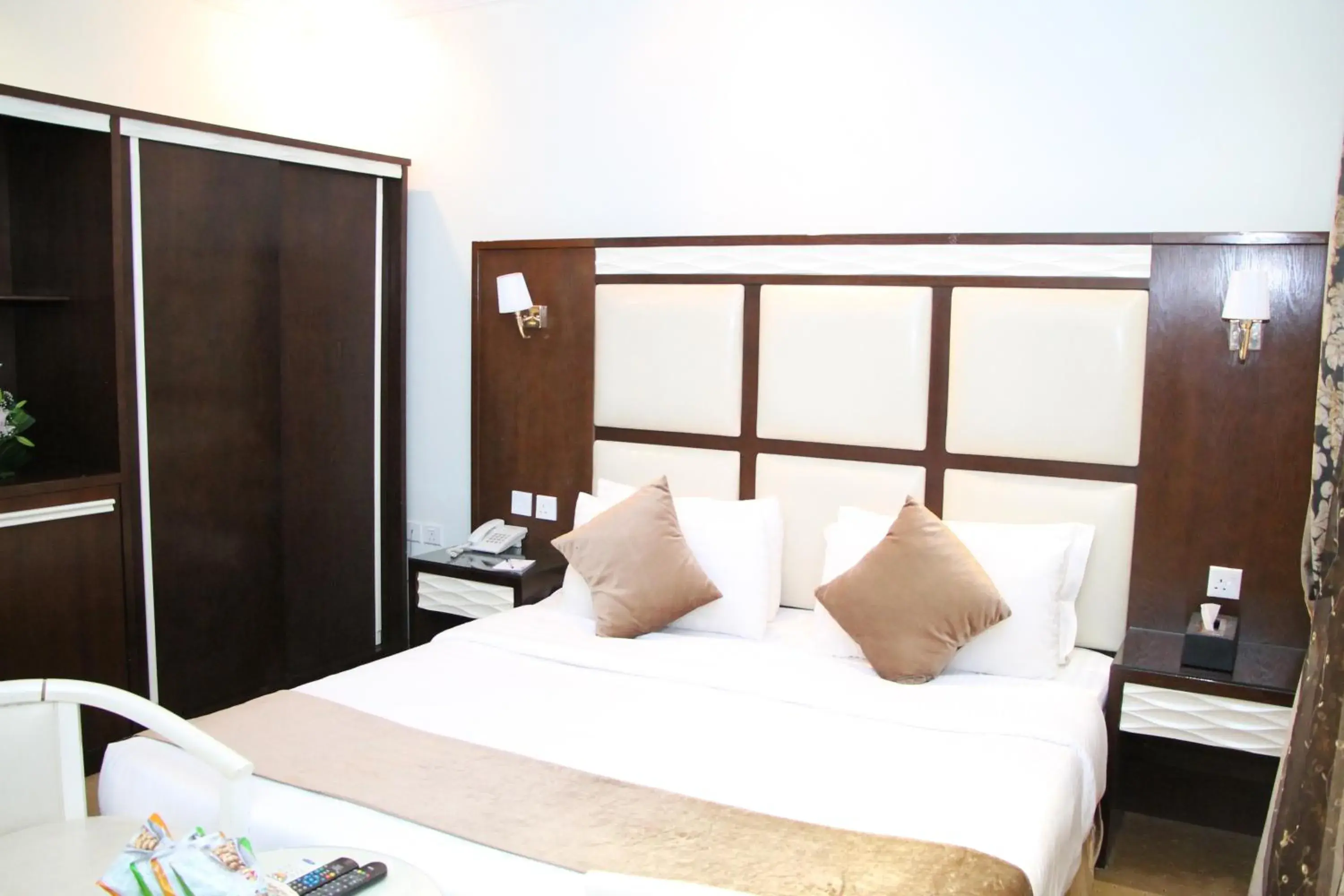 Junior Suite Double in Al Muhaidb Residence Al Dowally Junior Suite Double in Al Muhaidb Residence Al Dowally