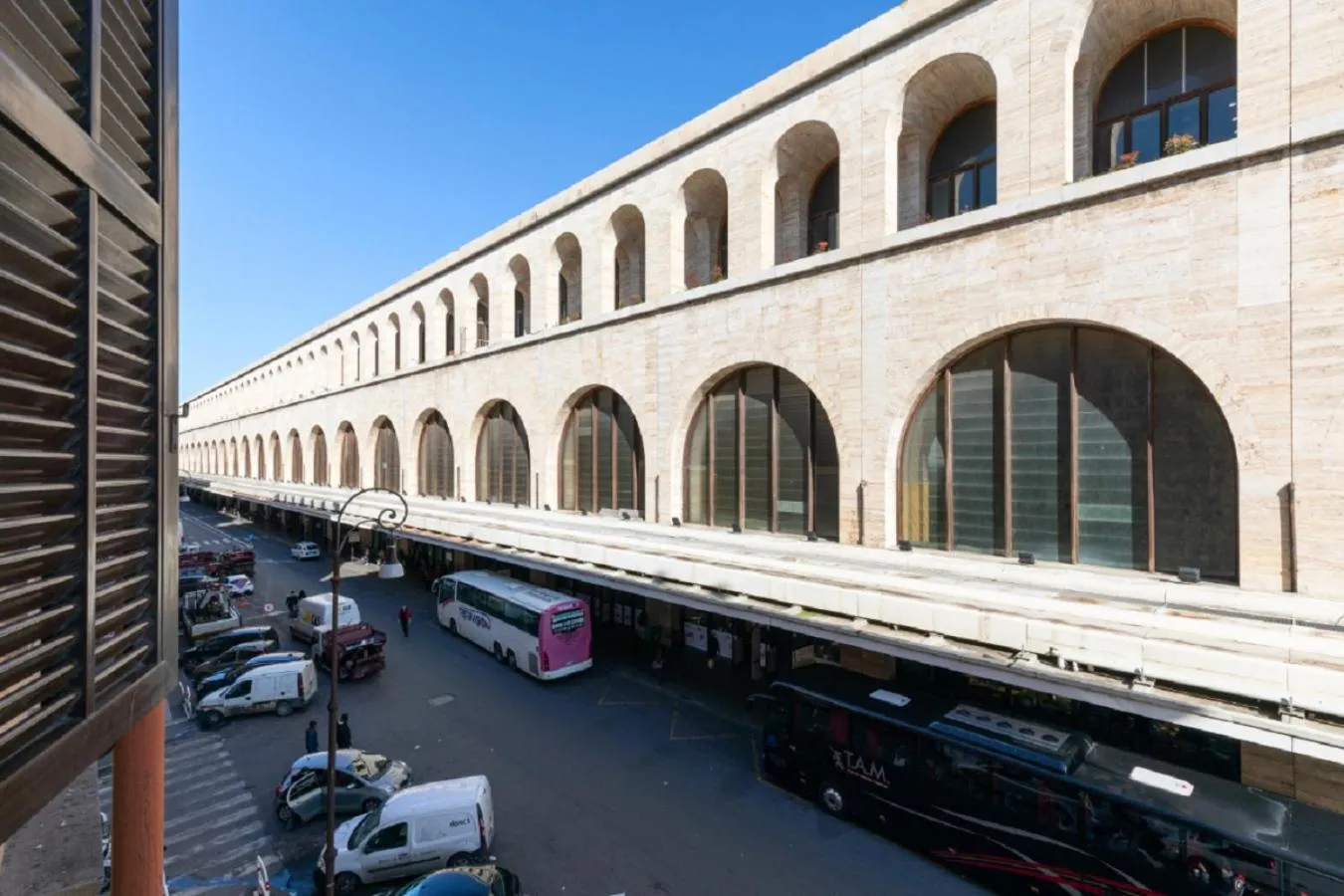 Street view in Roma Enrico Guesthouse