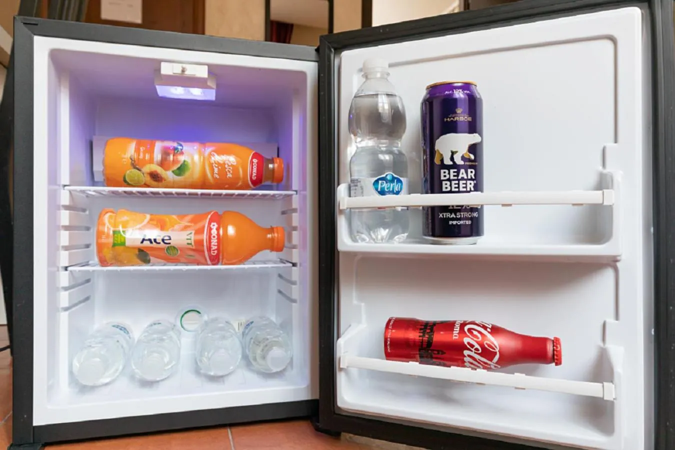 TV and multimedia in Roma Enrico Guesthouse