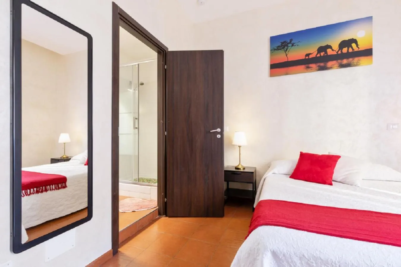 Photo of the whole room, Bed in Roma Enrico Guesthouse