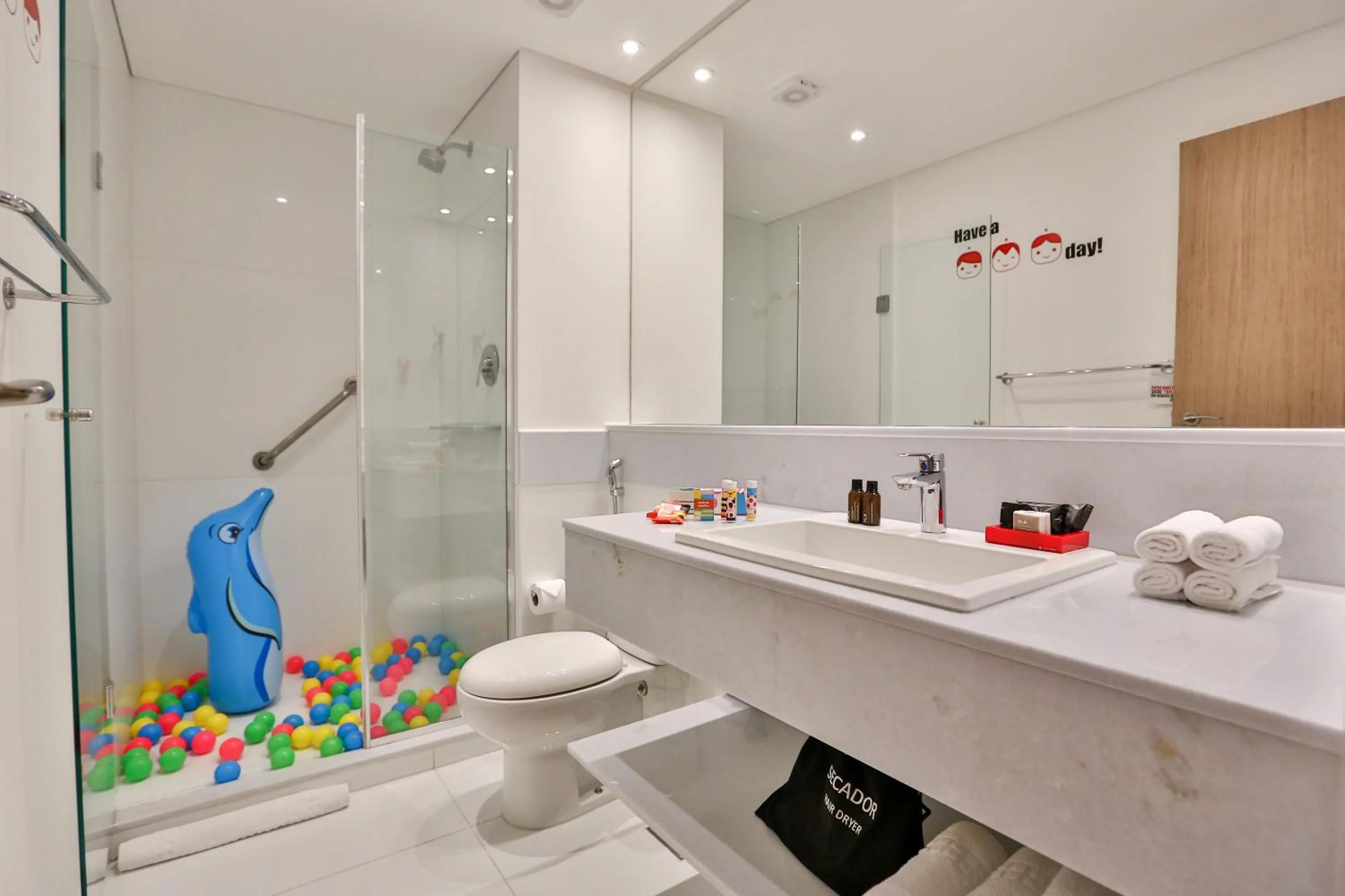 Bathroom in Radisson RED Campinas