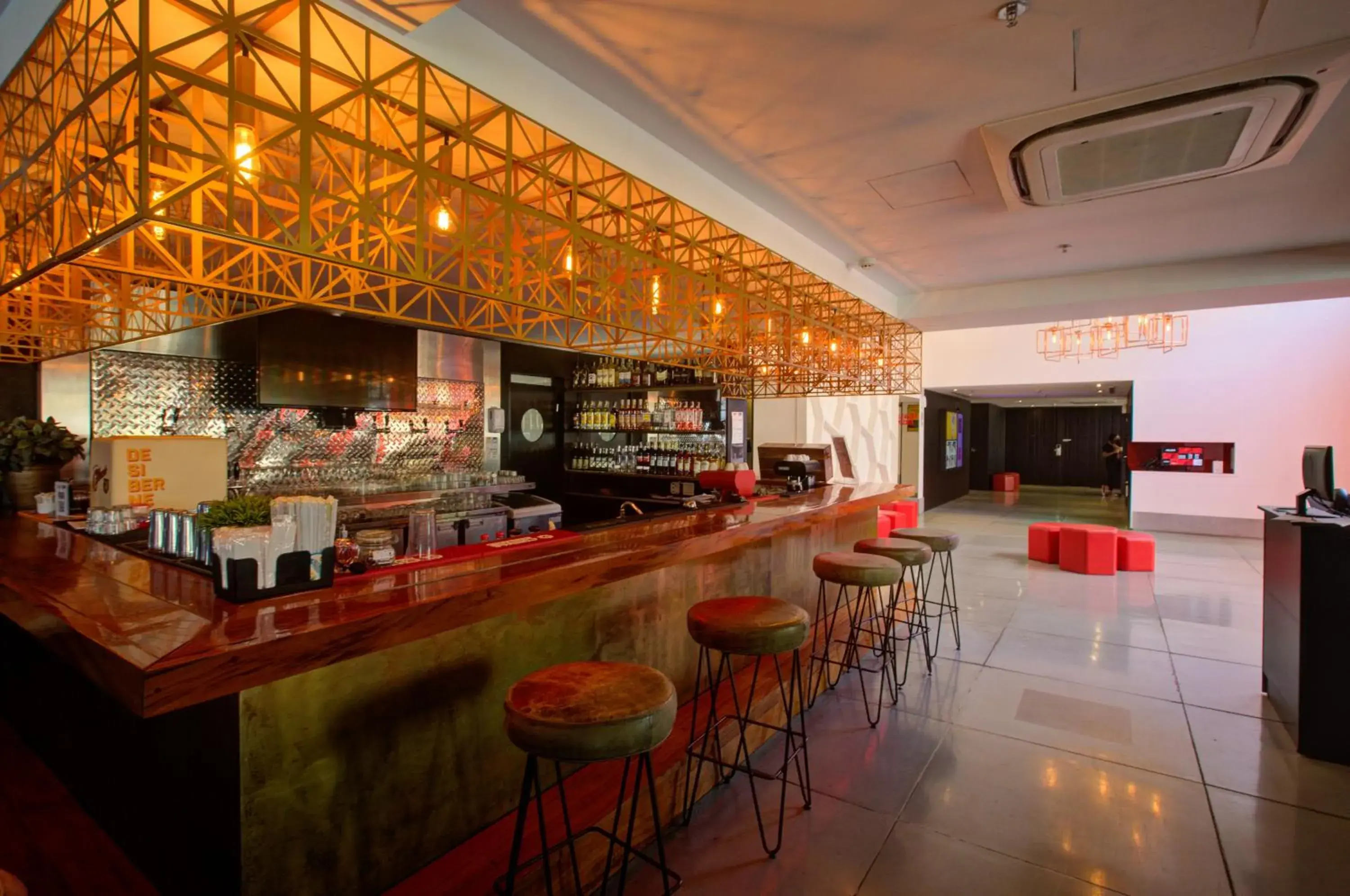 Restaurant/places to eat in Radisson RED Campinas Restaurant/places to eat in Radisson RED Campinas