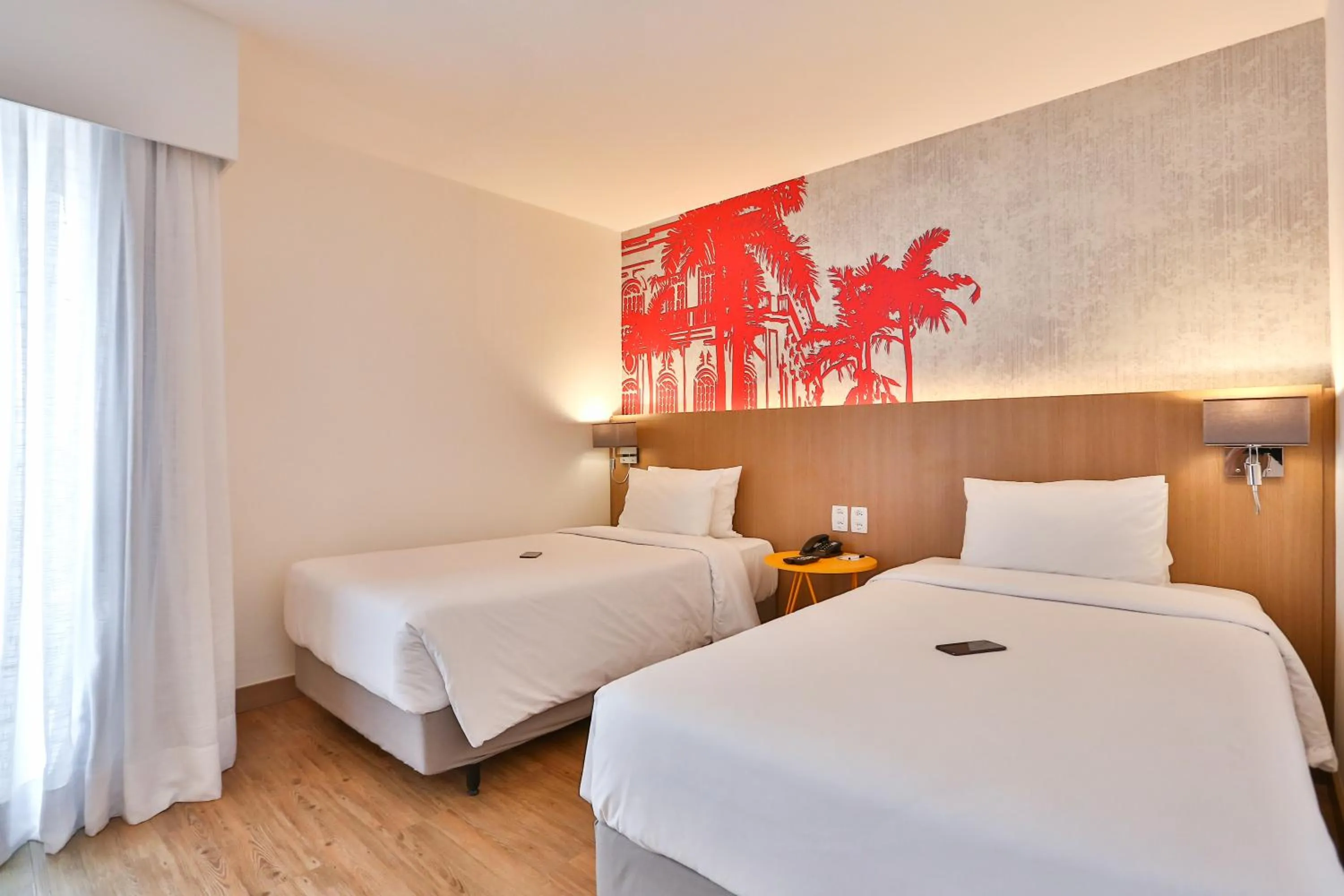 Bedroom, Bed in Radisson RED Campinas