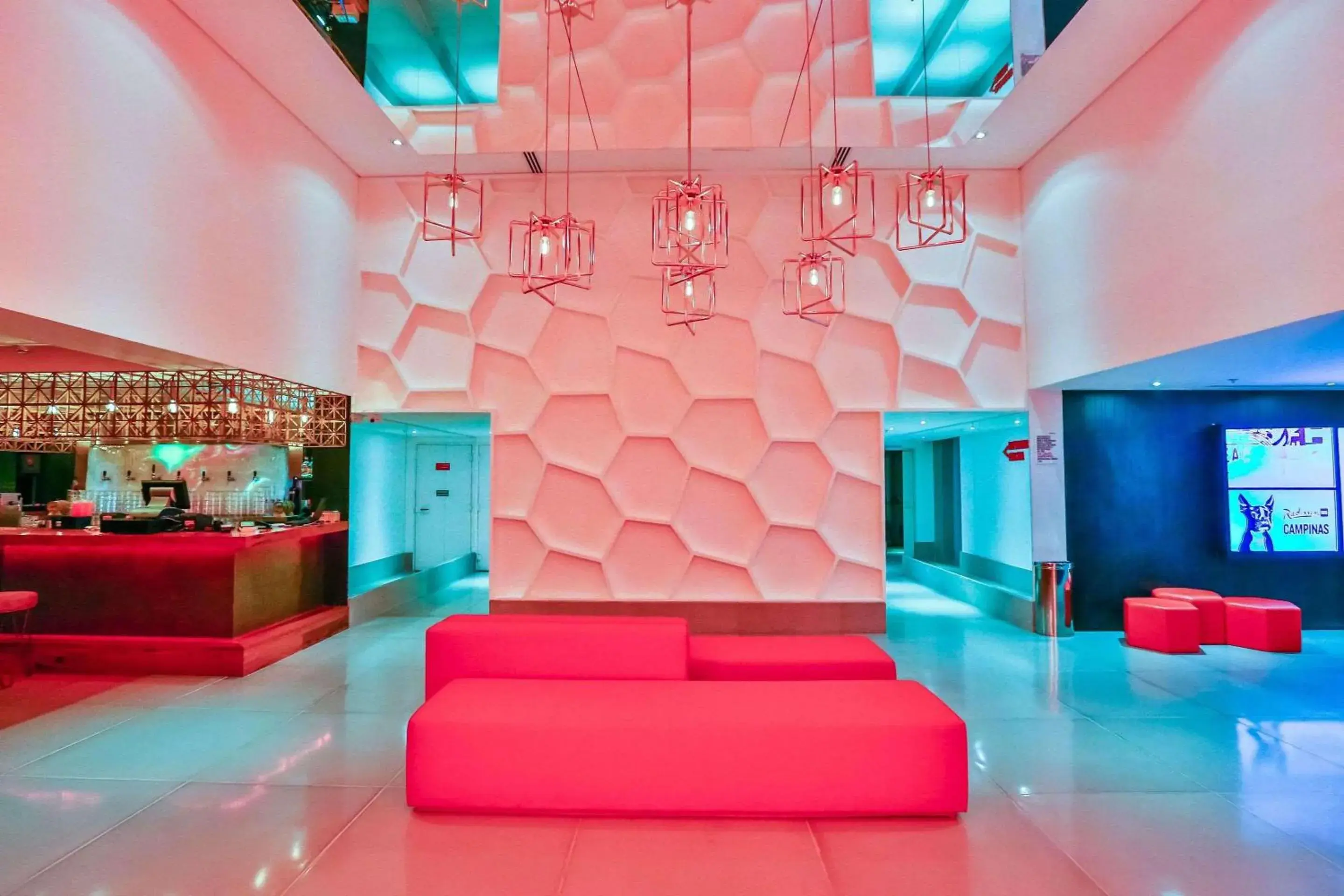 Lobby or reception in Radisson RED Campinas Lobby or reception in Radisson RED Campinas