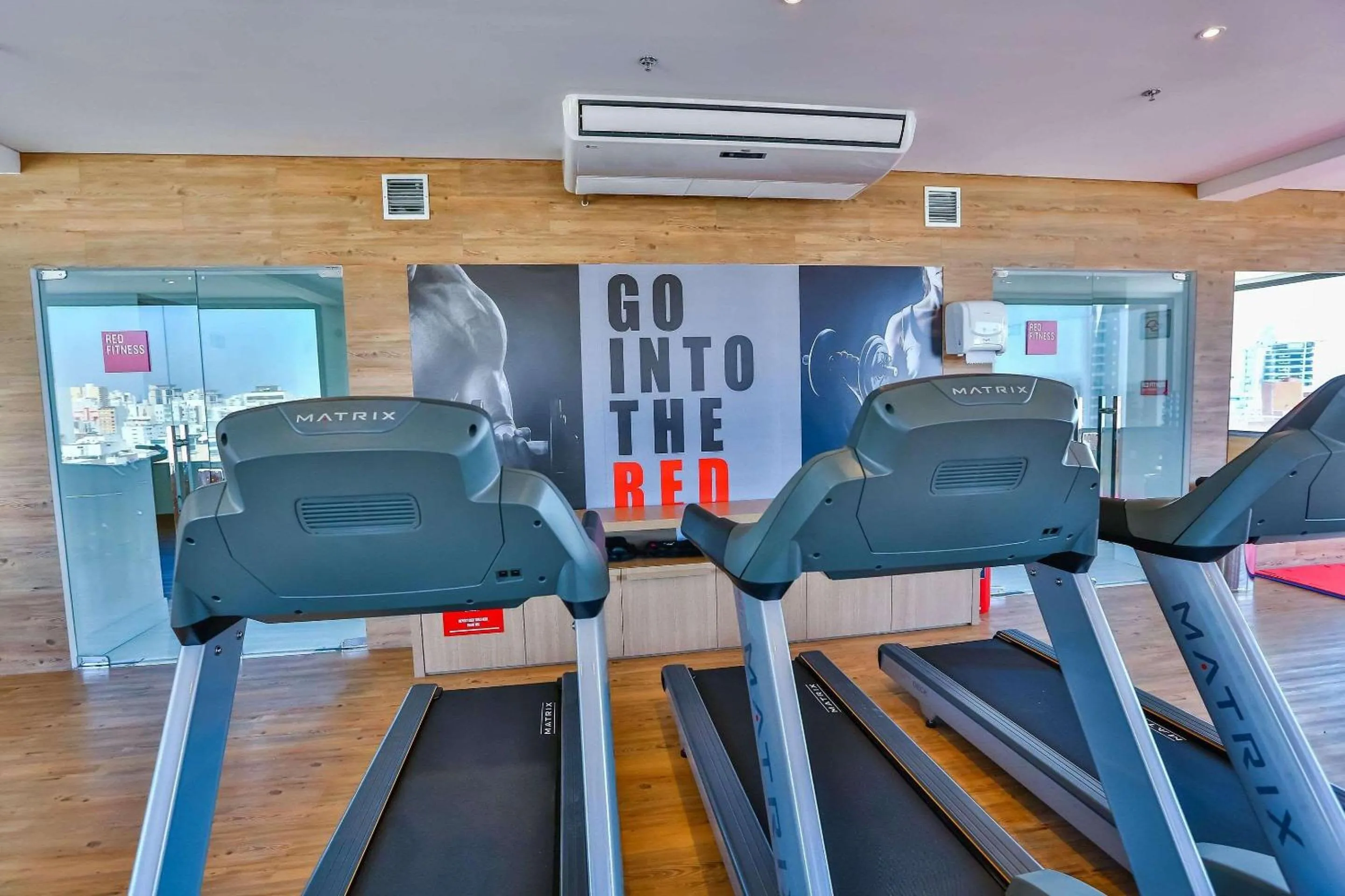Fitness centre/facilities in Radisson RED Campinas