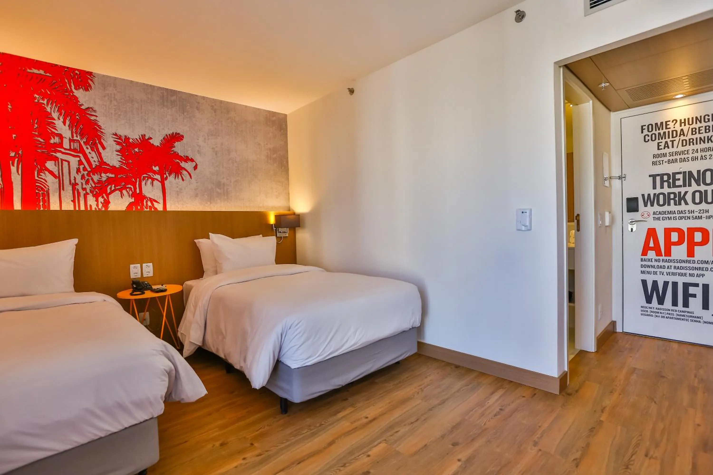 Bedroom, Bed in Radisson RED Campinas