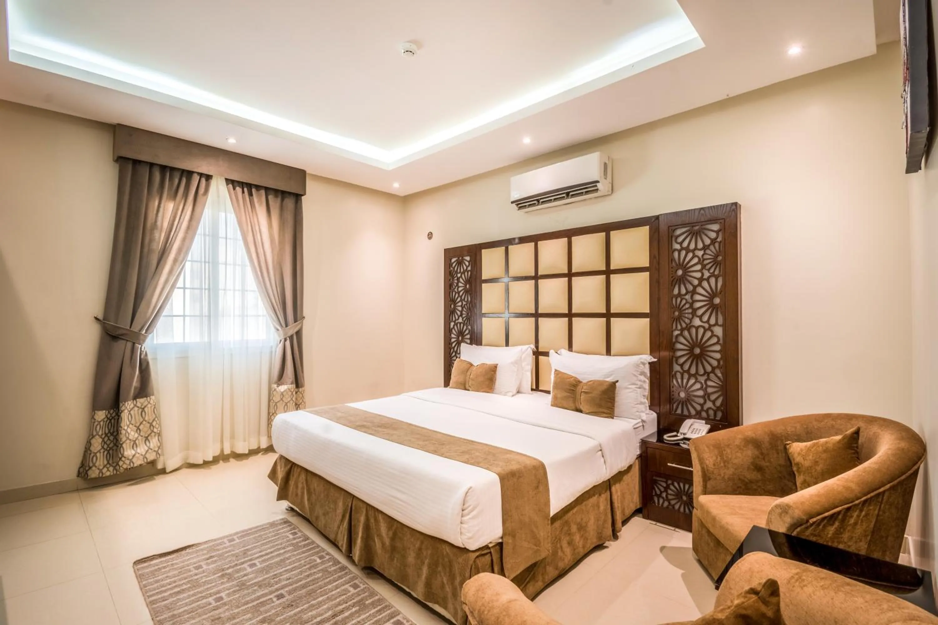 Bedroom, Bed in Al Muhaidb Residence Al Narges