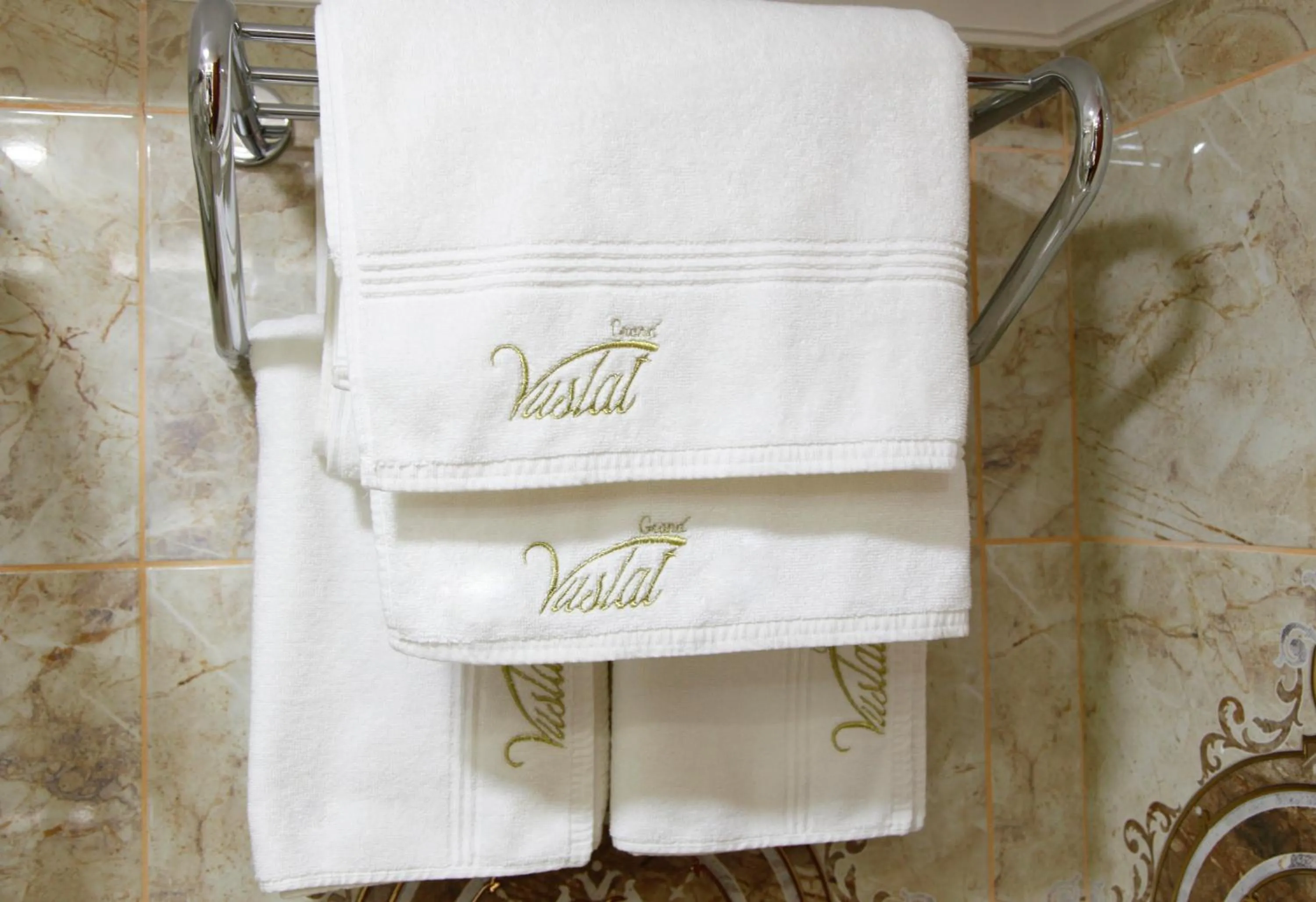 Property building in Grand Vuslat