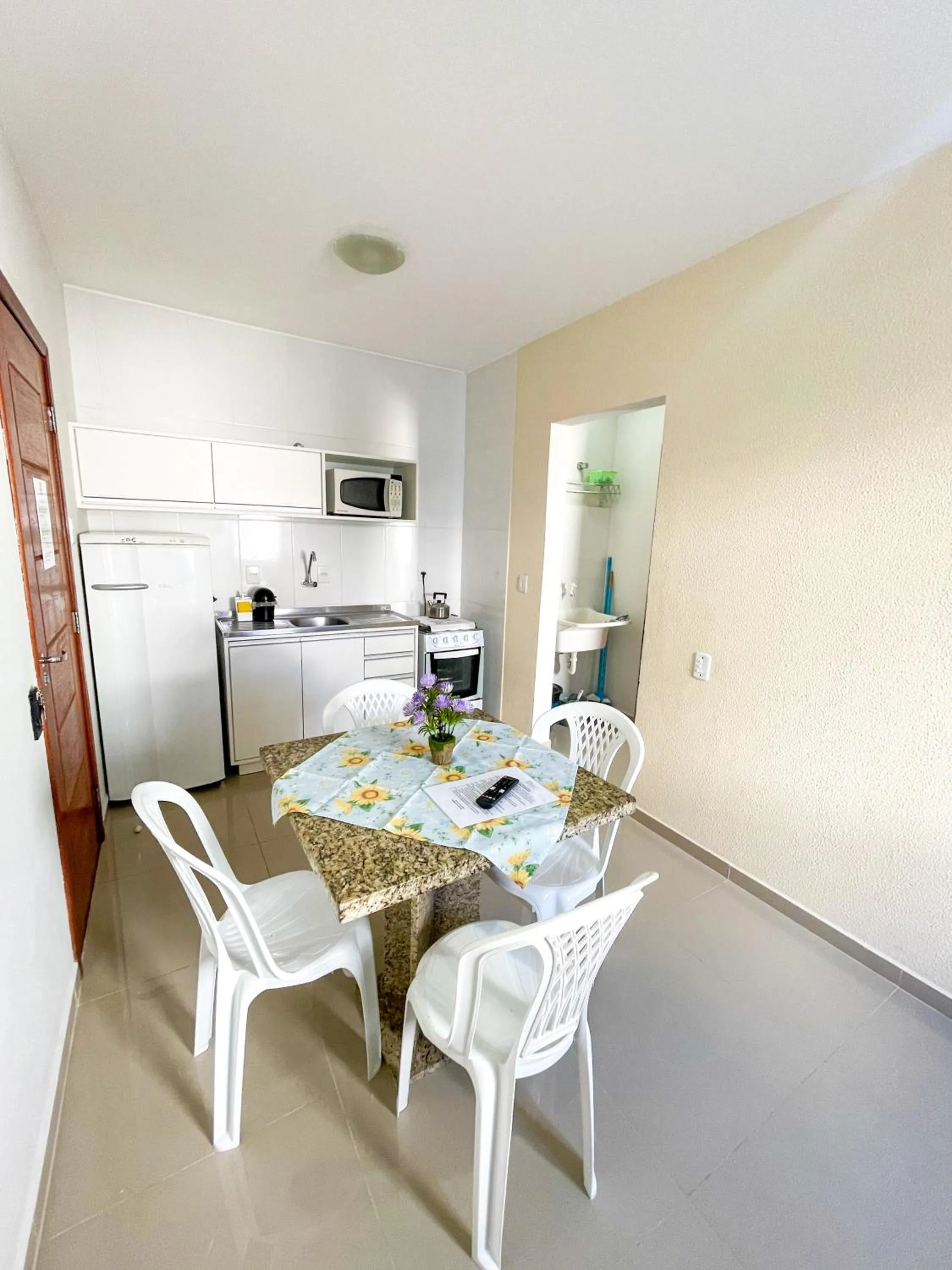 Kitchen or kitchenette in Pousada Gomes