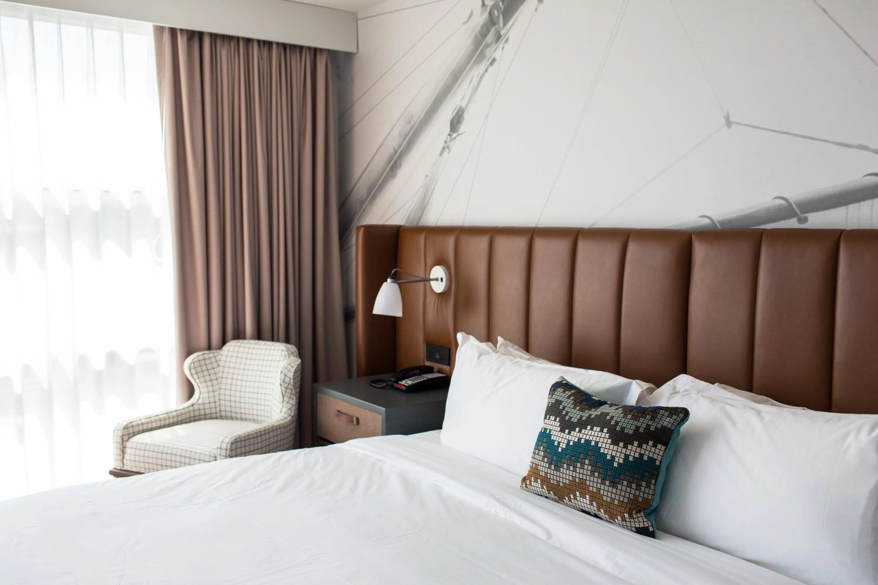 Photo of the whole room, Bed in Hotel Indigo Old Town Alexandria by IHG