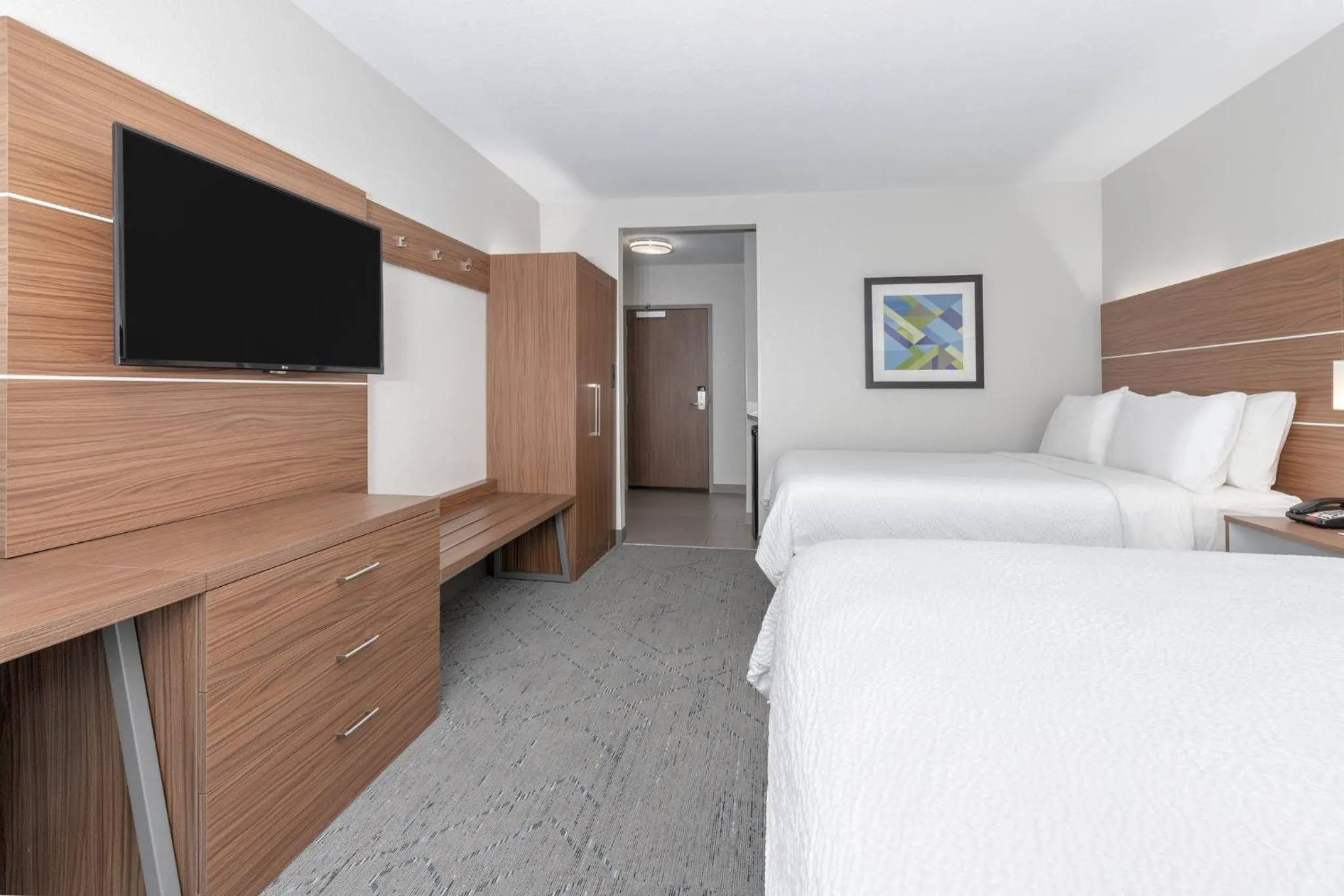 Photo of the whole room, Bed in Holiday Inn Express & Suites Moore by IHG