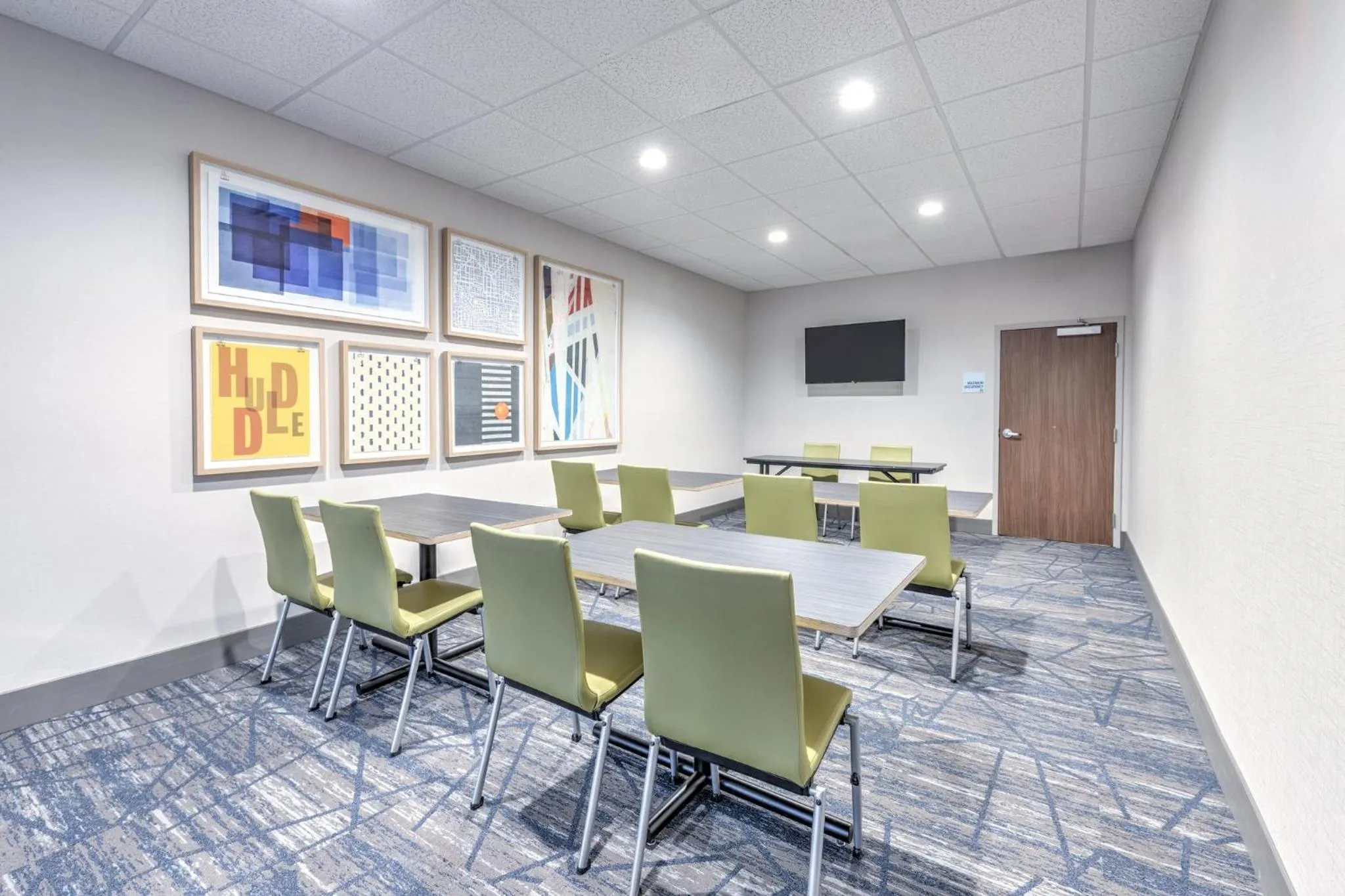 Meeting/conference room in Holiday Inn Express & Suites Moore by IHG