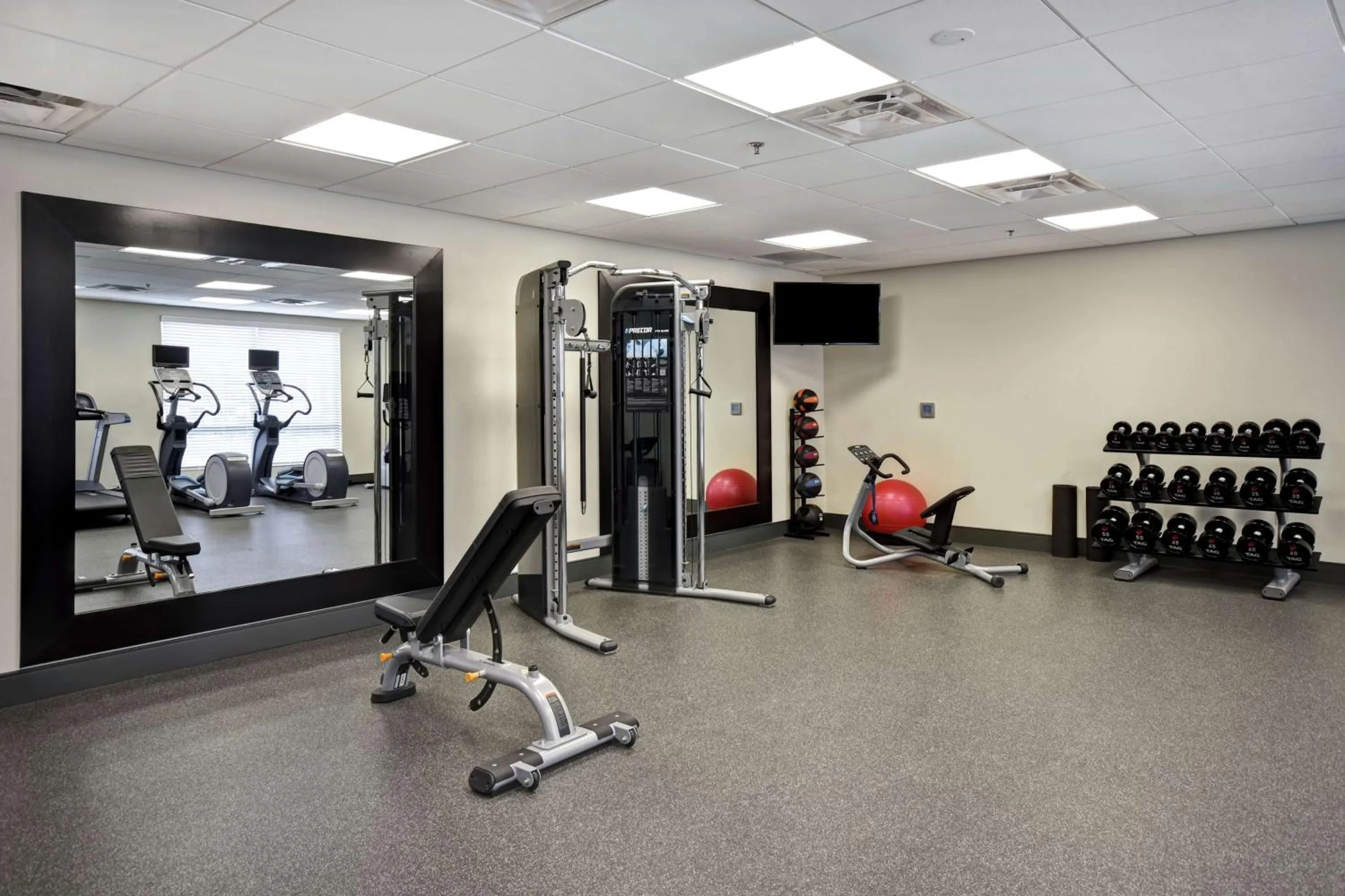 Fitness centre/facilities in Homewood Suites by Hilton Dallas Arlington South