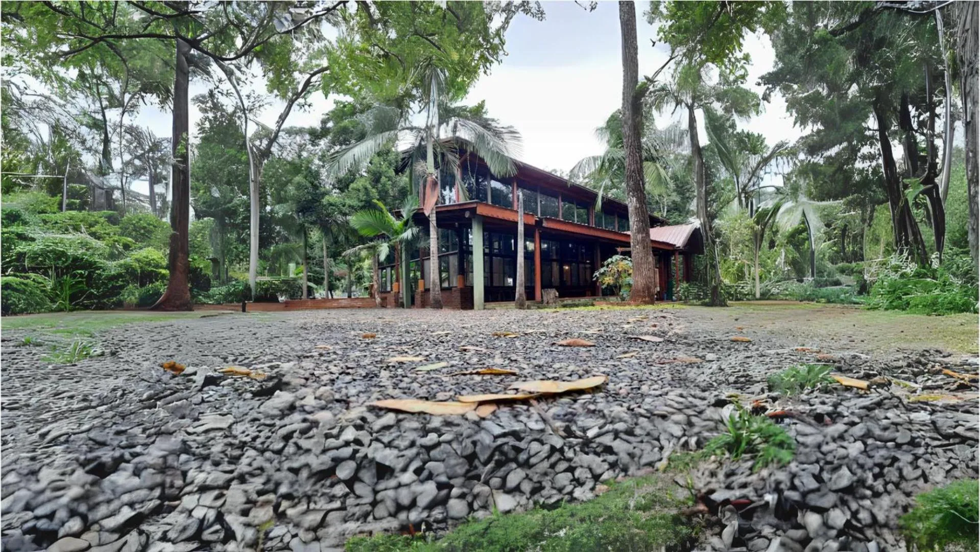 Property building in Hotel Don Horacio