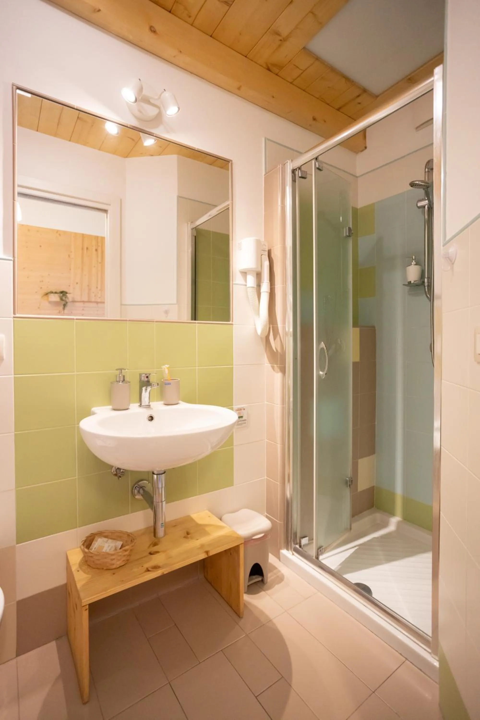 Shower in B&B In Natura