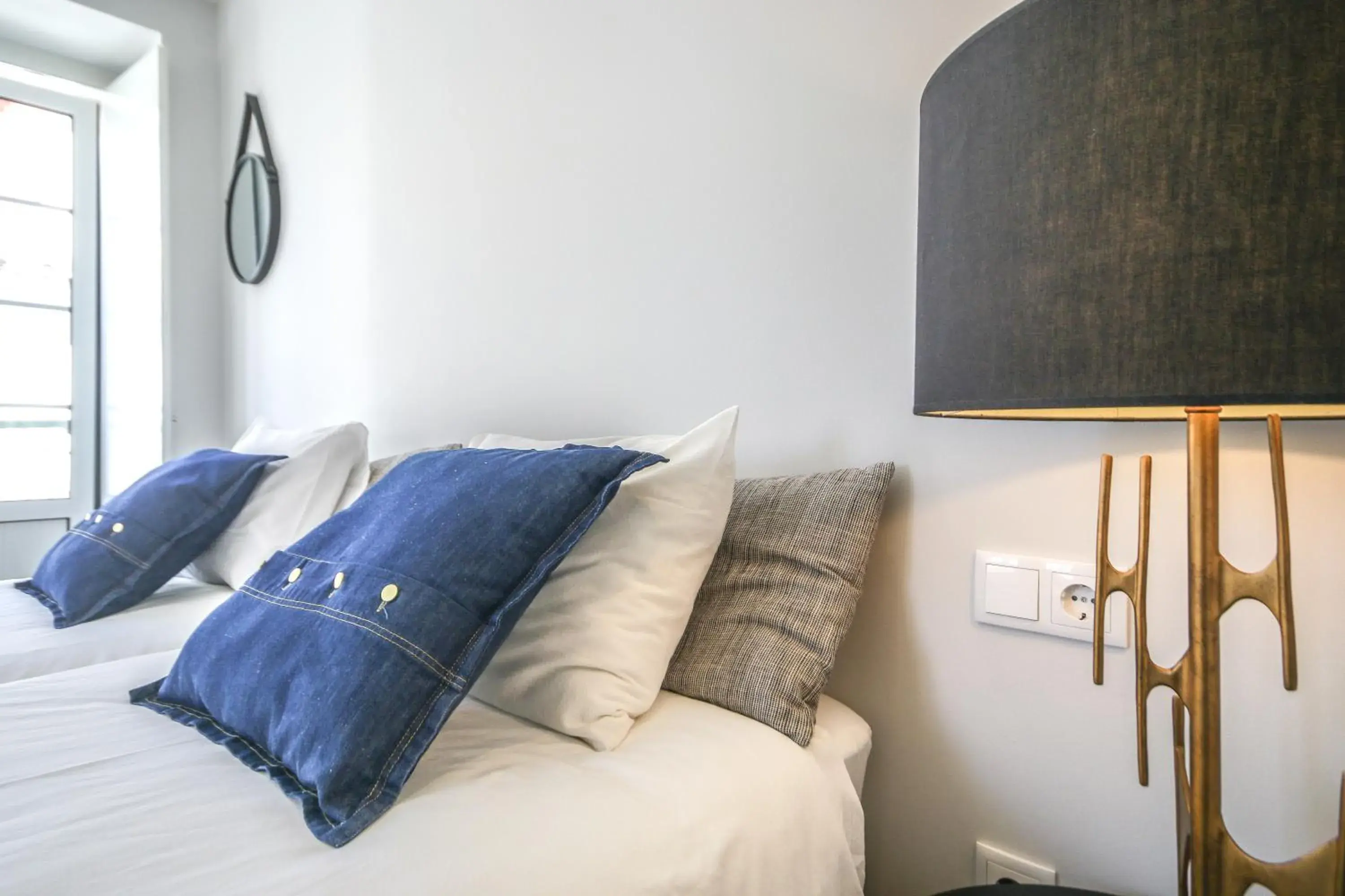 Superior Twin Room with Balcony in Bairro House Lisbon Charming Suites Superior Twin Room with Balcony in Bairro House Lisbon Charming Suites