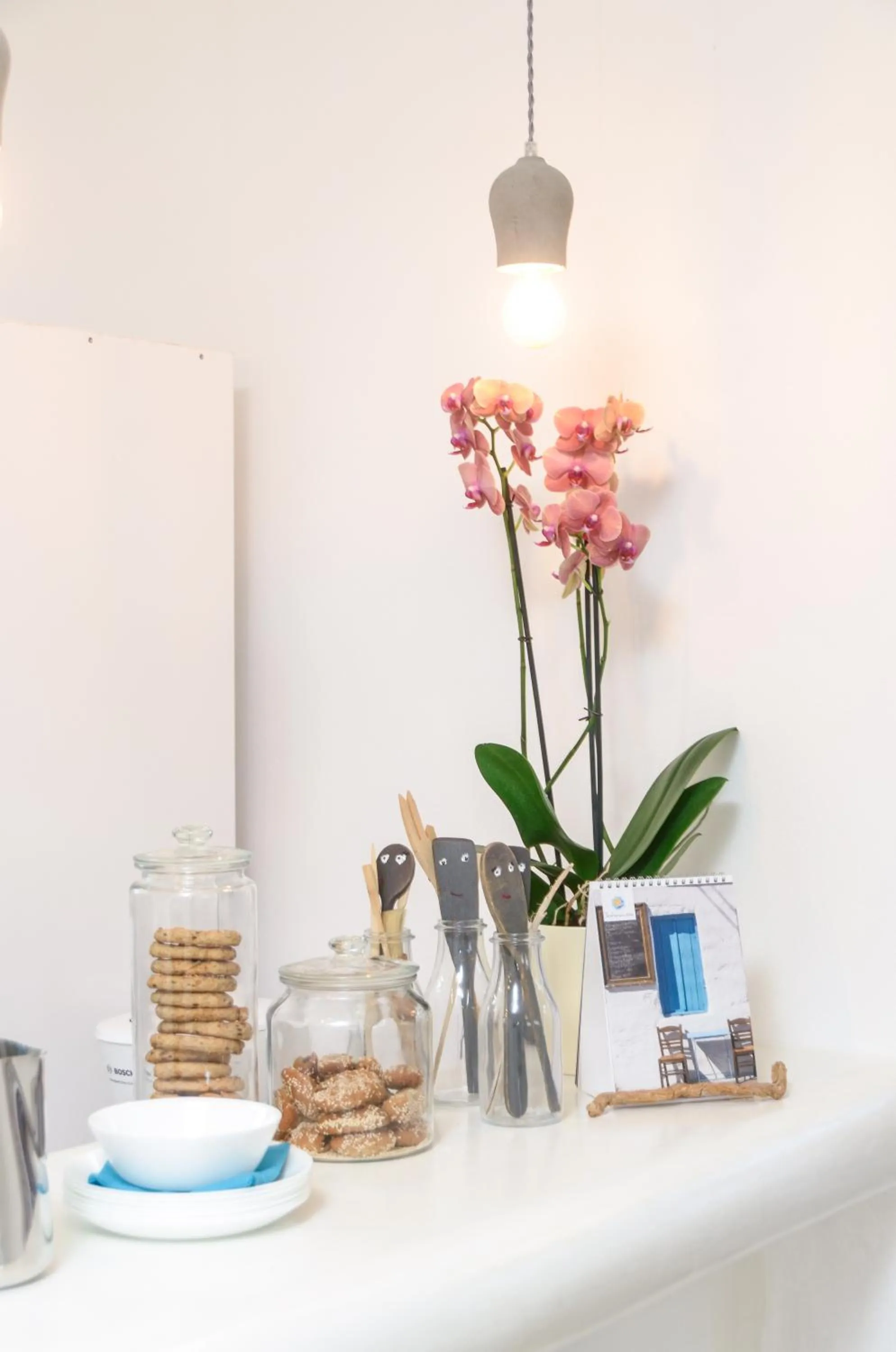 Communal lounge/ TV room in Villa Kastraki