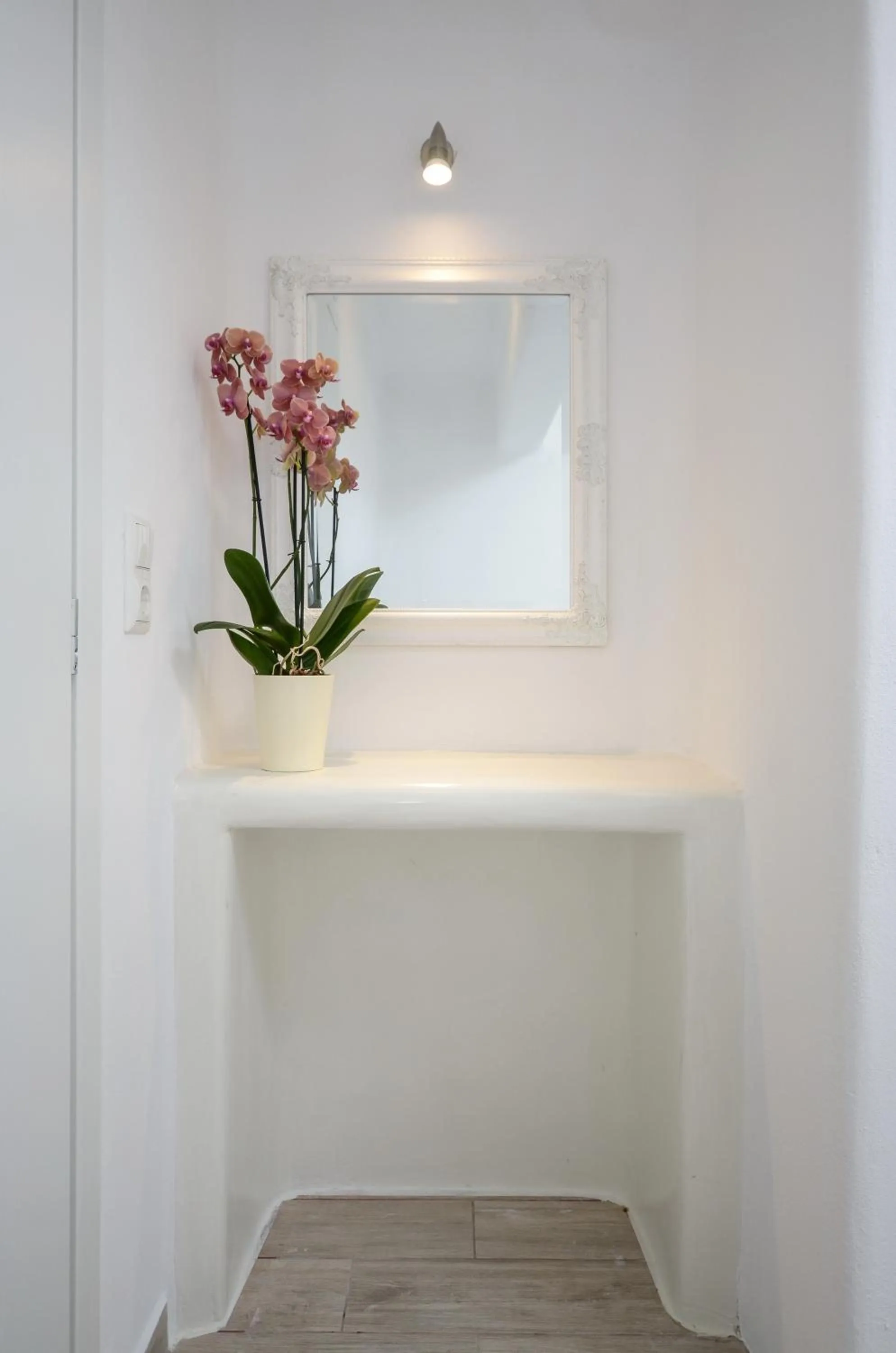 Decorative detail in Villa Kastraki