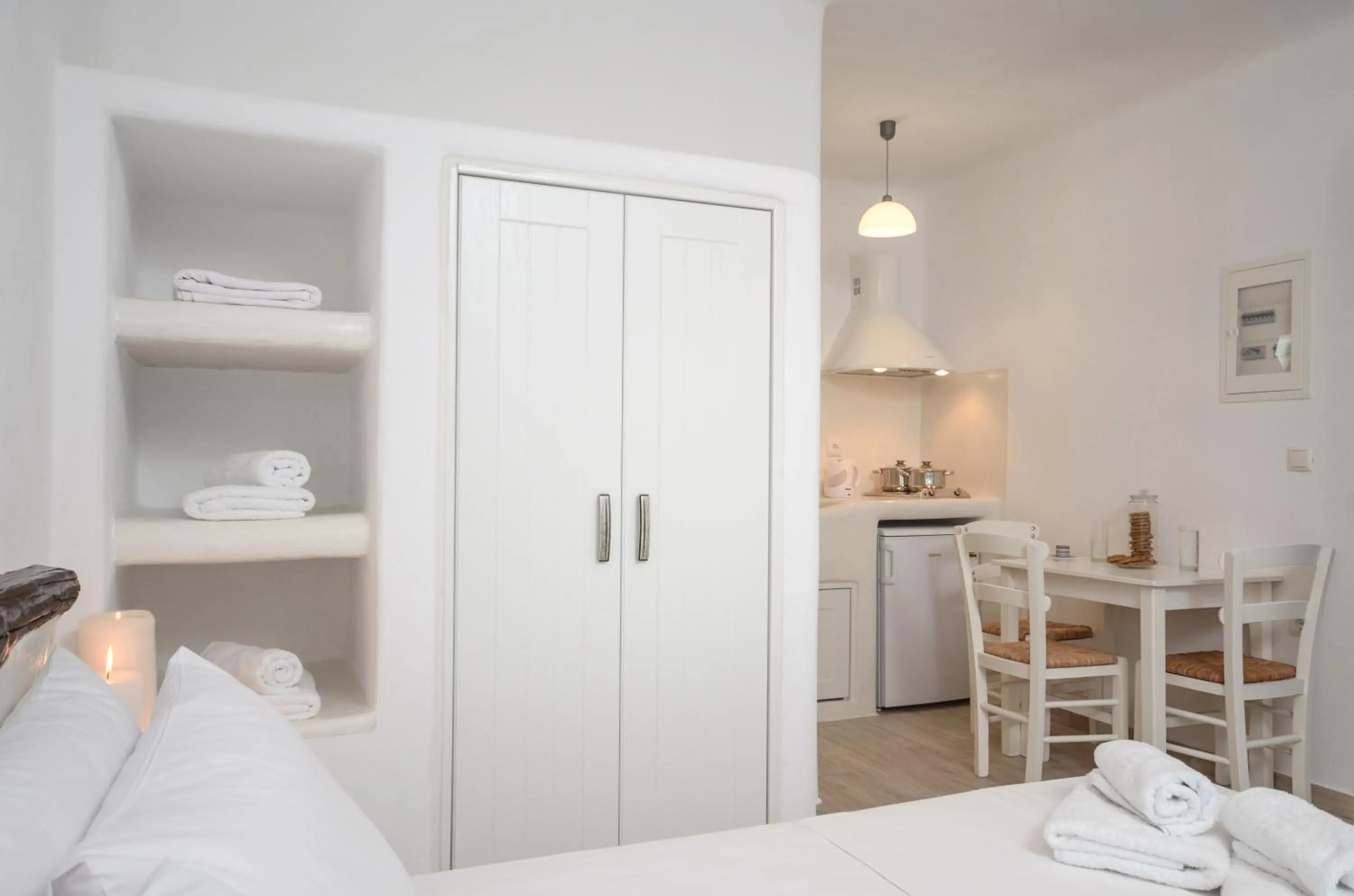 Photo of the whole room, Bed in Villa Kastraki