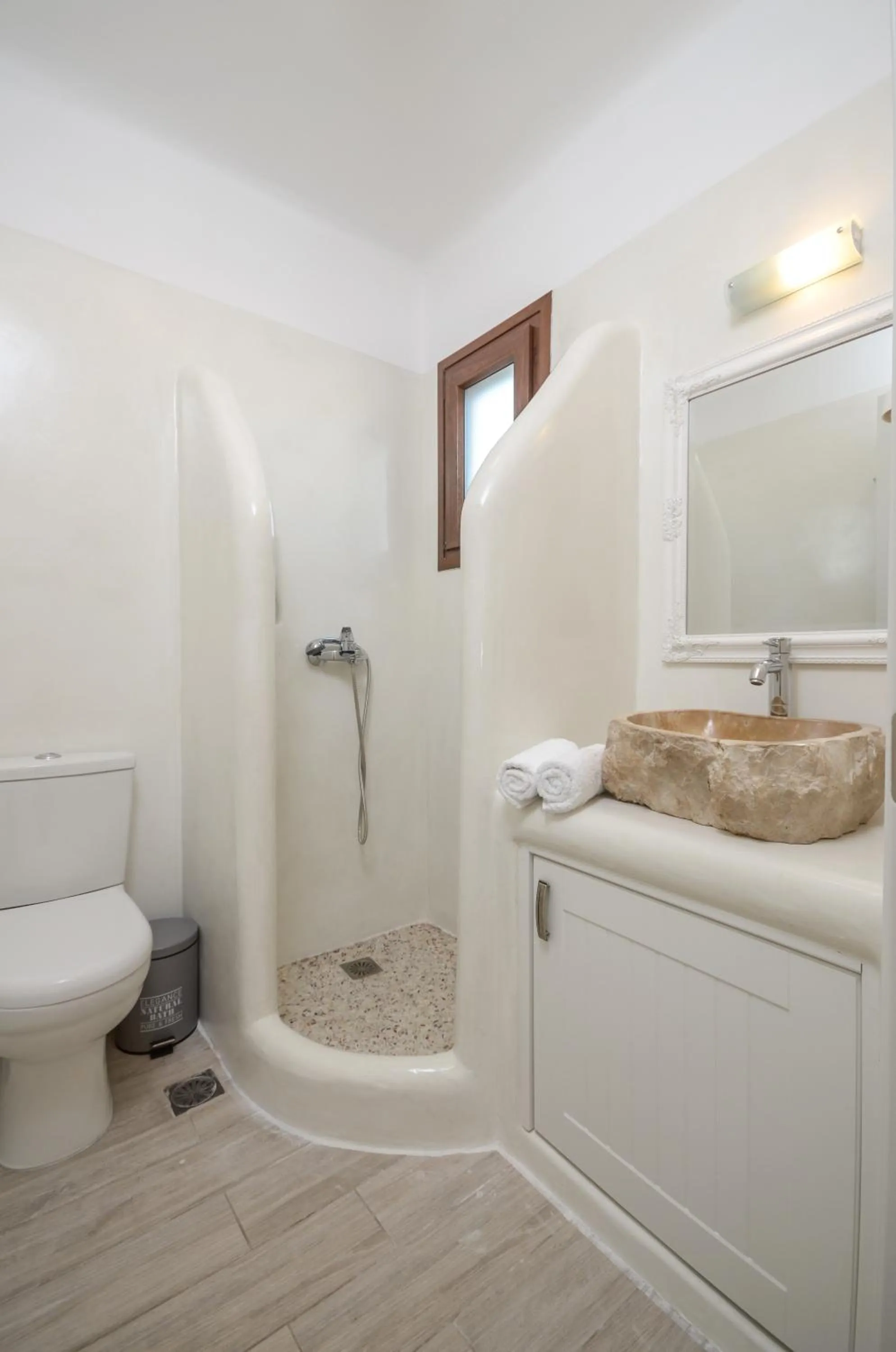 Shower in Villa Kastraki