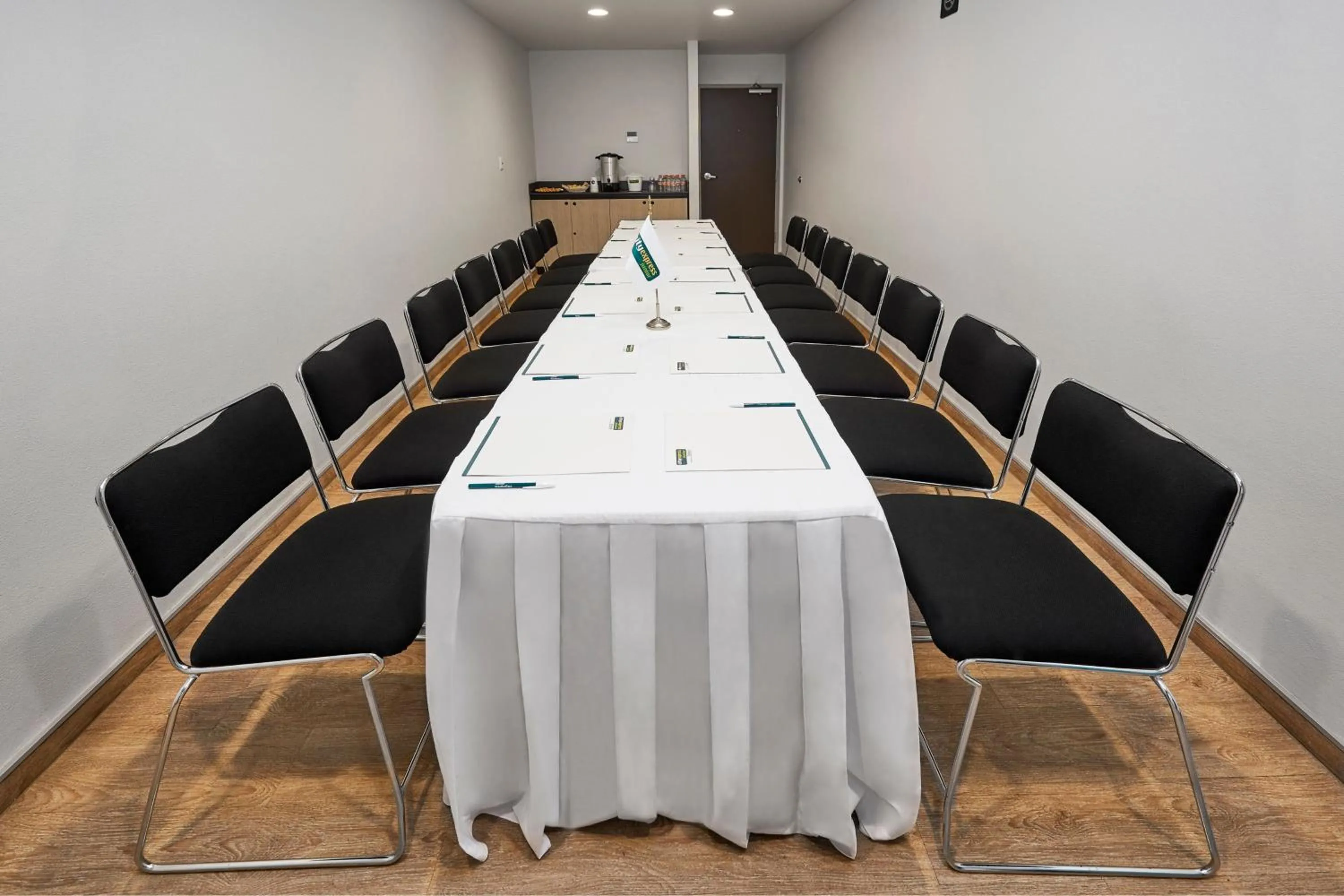 Meeting/conference room in City Express Junior by Marriott Toluca Zona Industrial