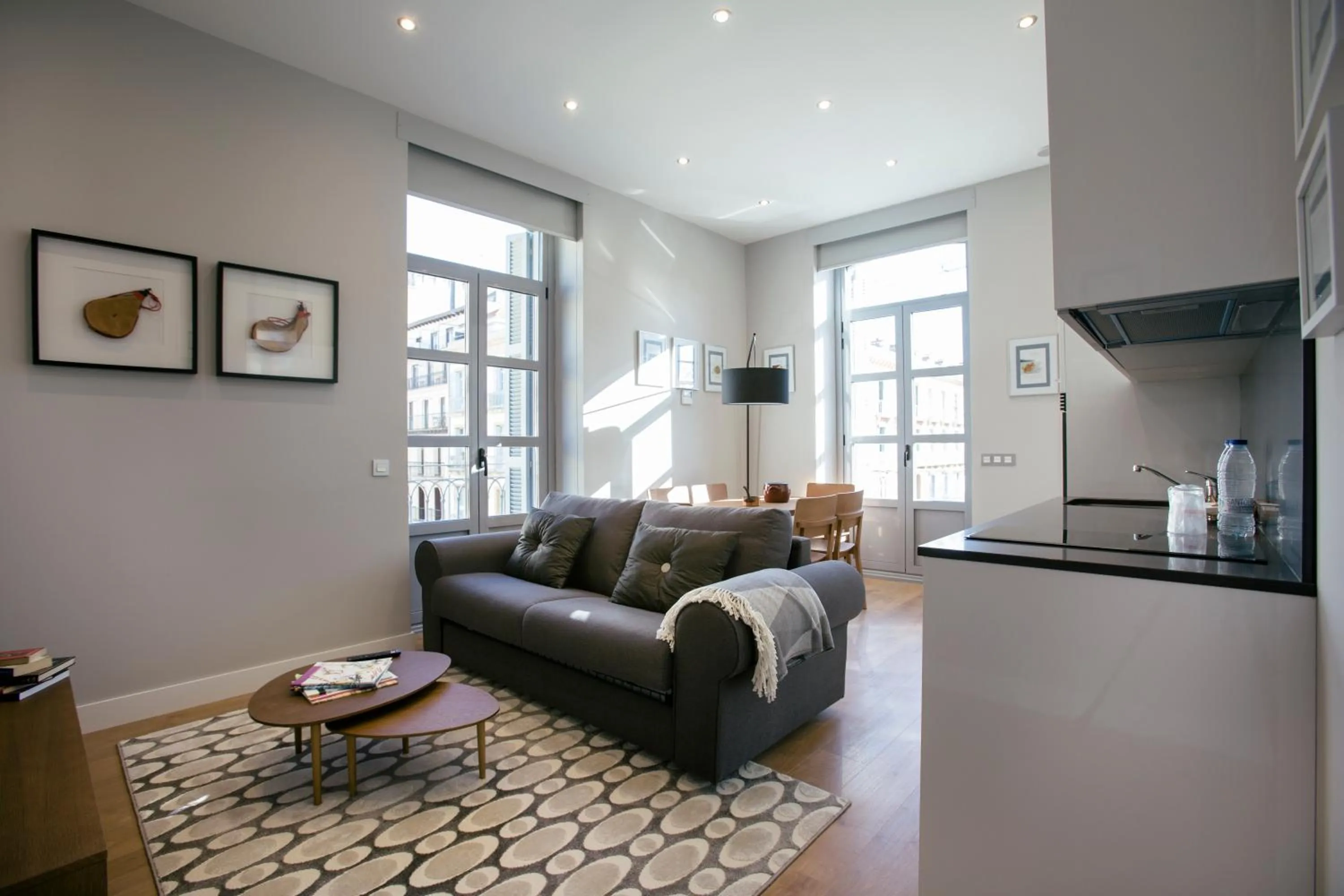 Kitchen or kitchenette in Legazpi Doce Rooms & Suites