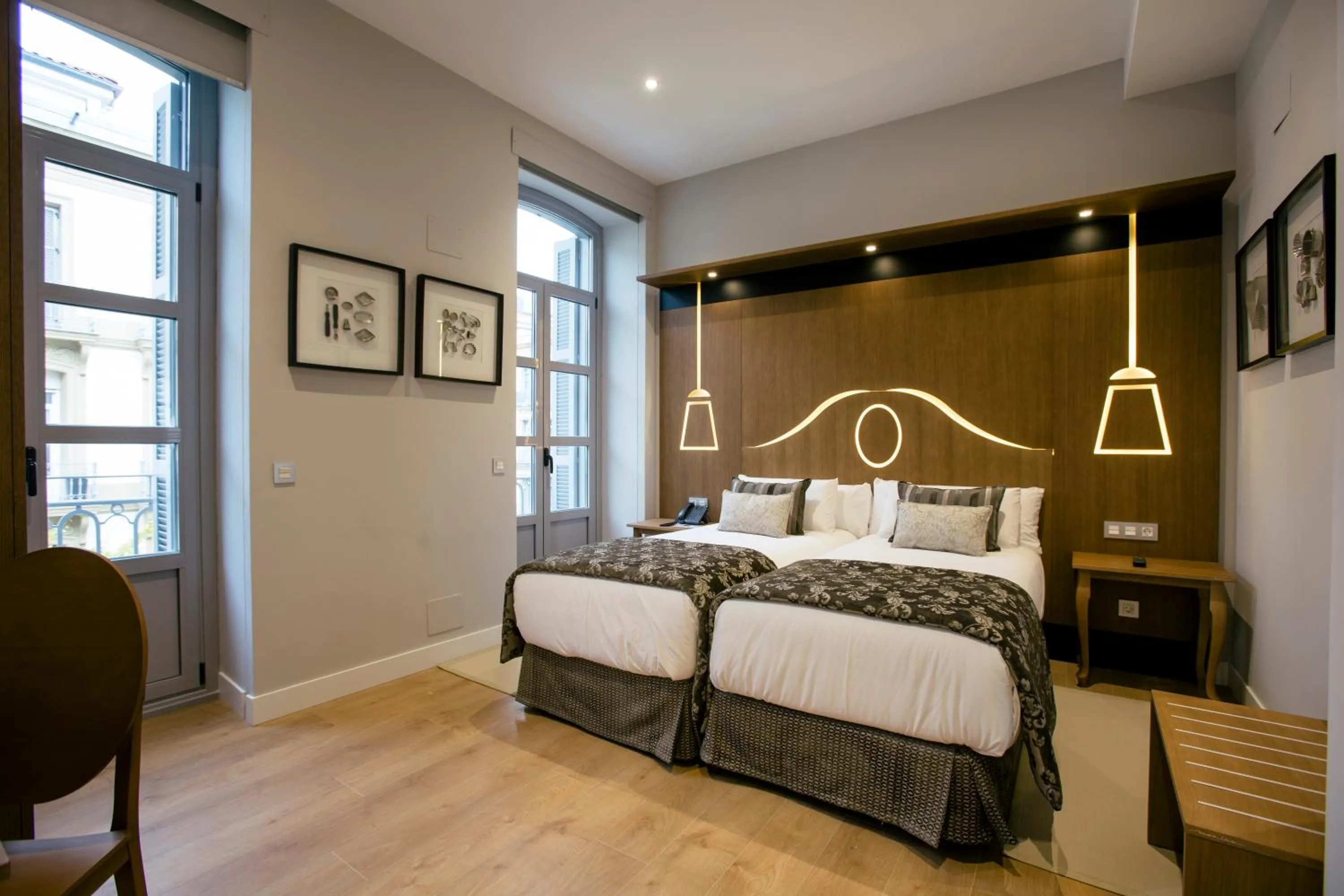 Bedroom, Bed in Legazpi Doce Rooms & Suites