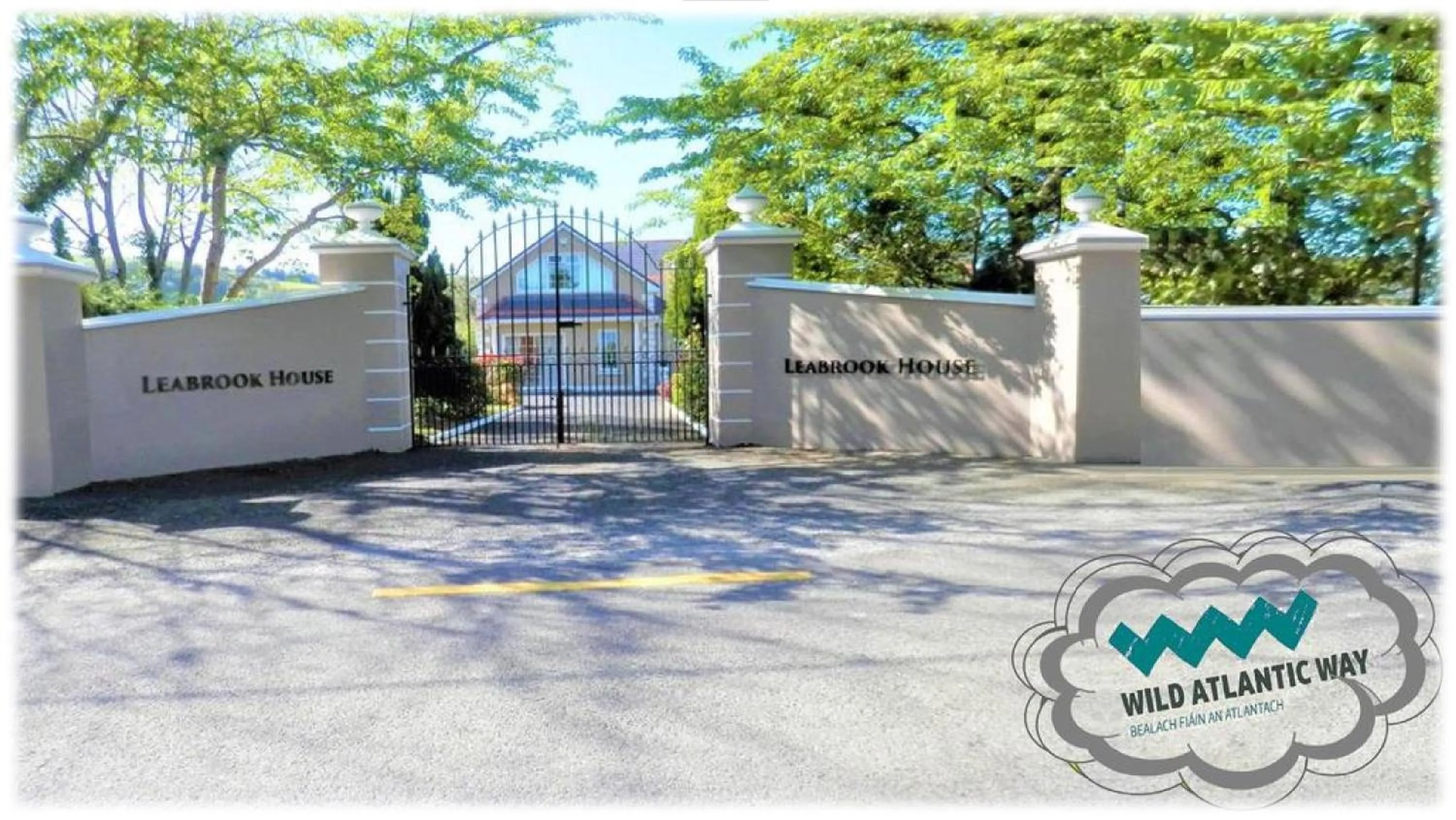 Facade/entrance in Leabrook House