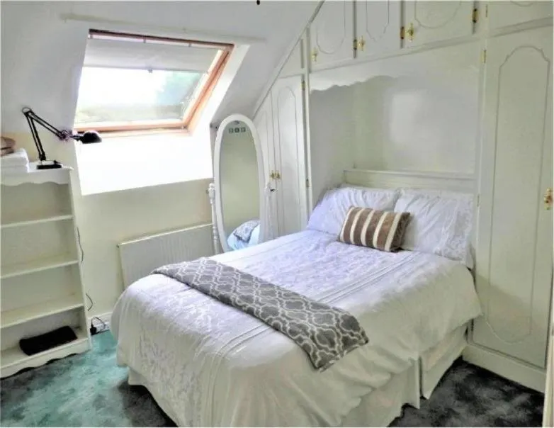 Bed in Leabrook House