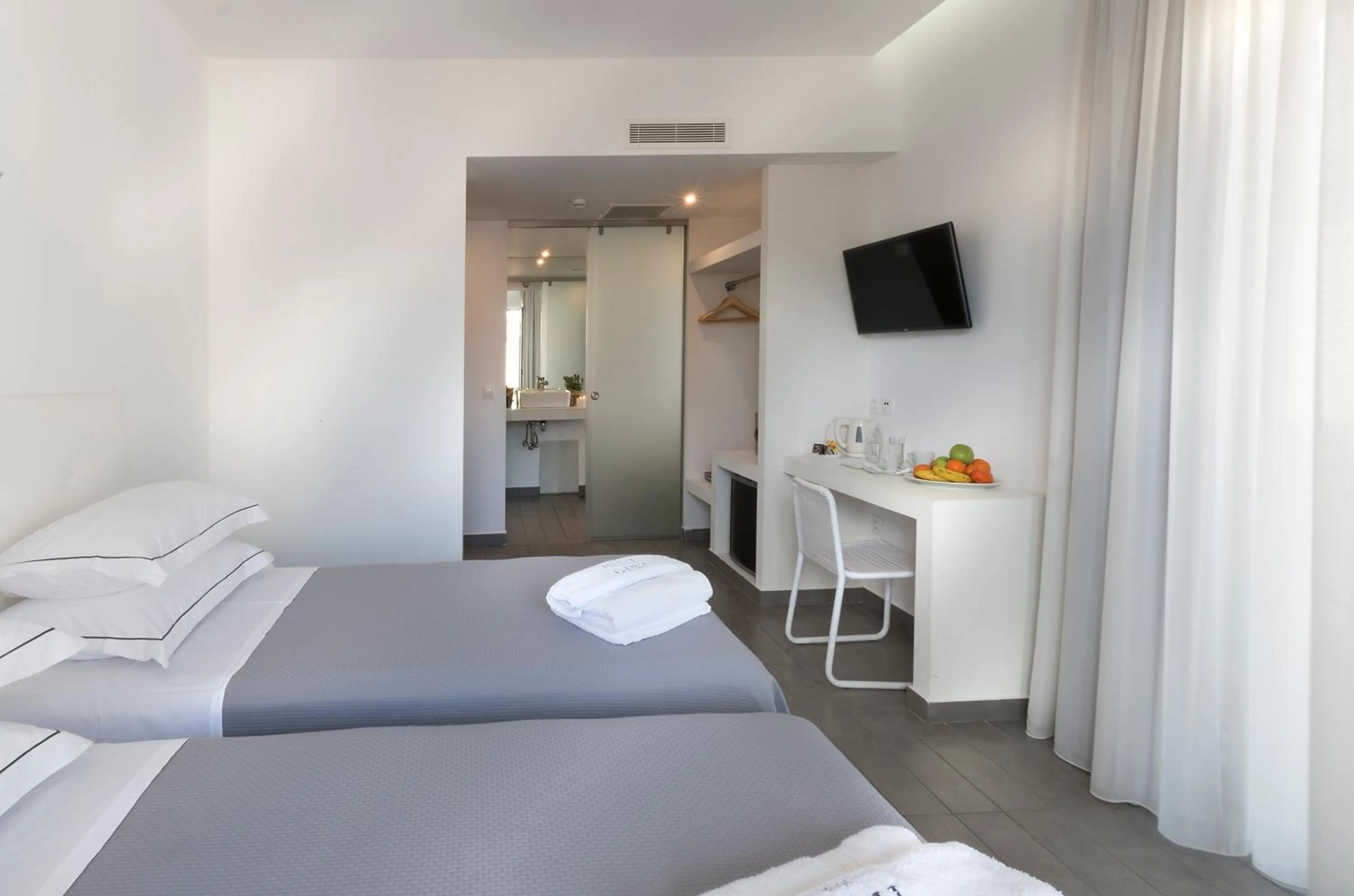 Bed in Carolina Hotel since 1934